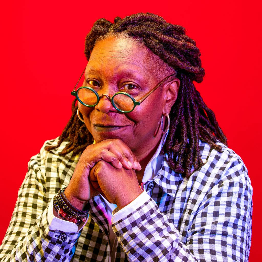 Whoopi Goldberg, dreadlocks, round glasses, SD Desktop Wallpaper