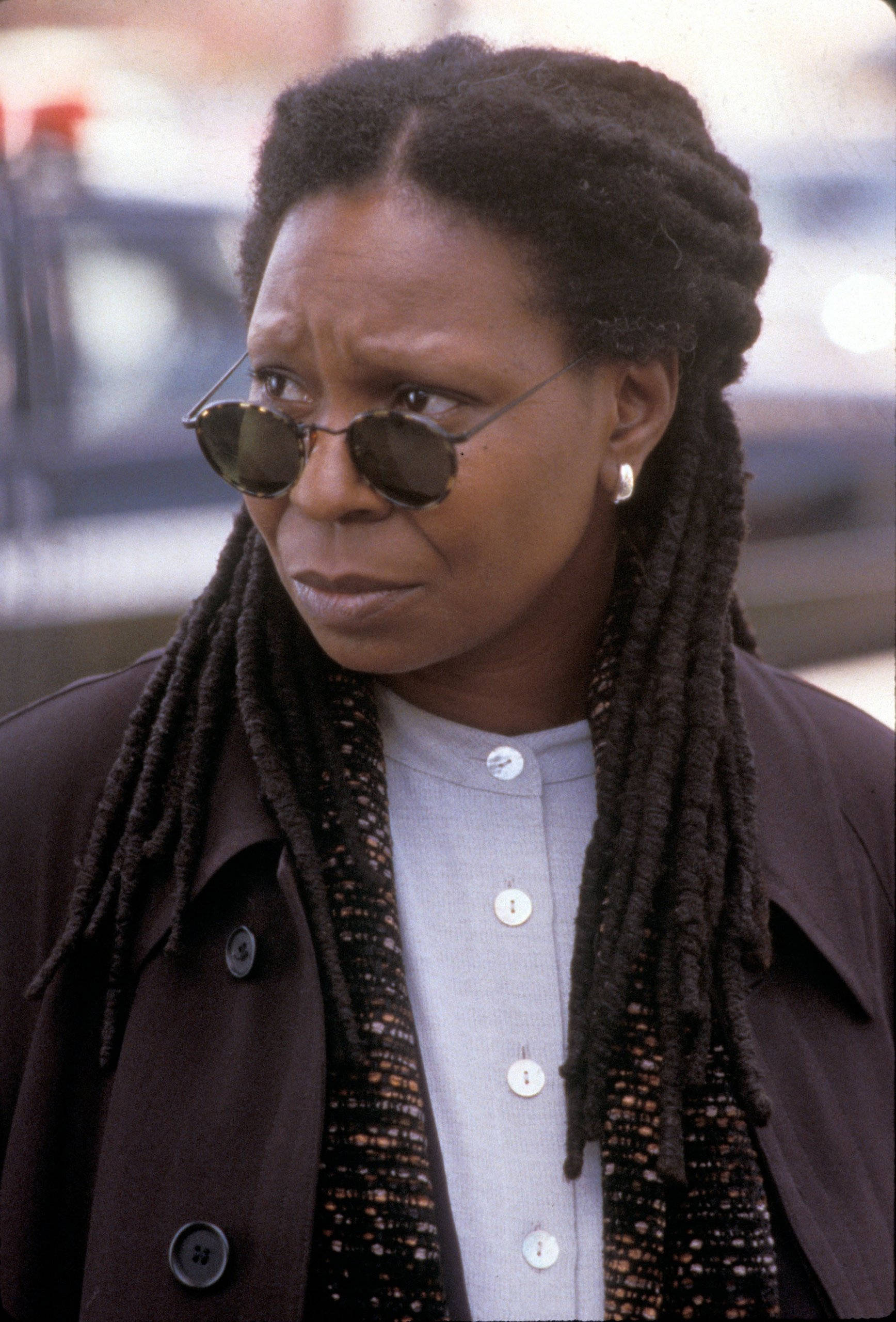 Whoopi Goldberg, braided hair, dreadlocks, 2K Phone Wallpaper