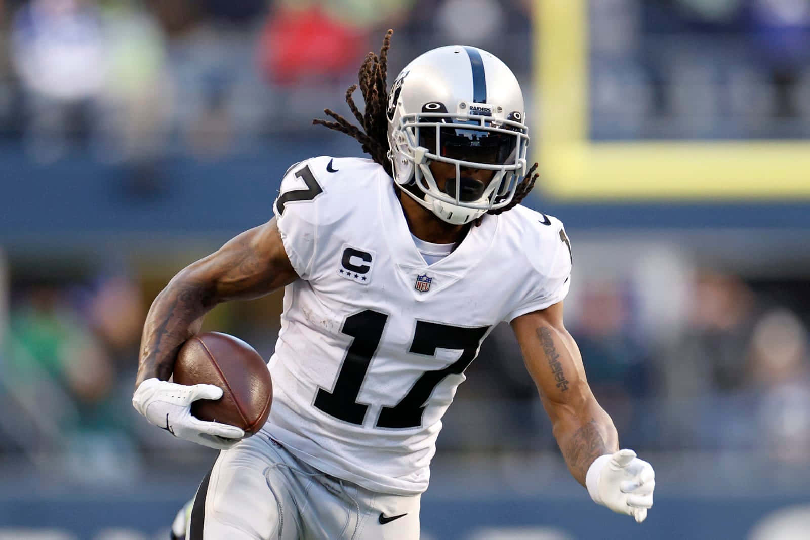 wide receiver, white jersey, number 17, HD Desktop Wallpaper