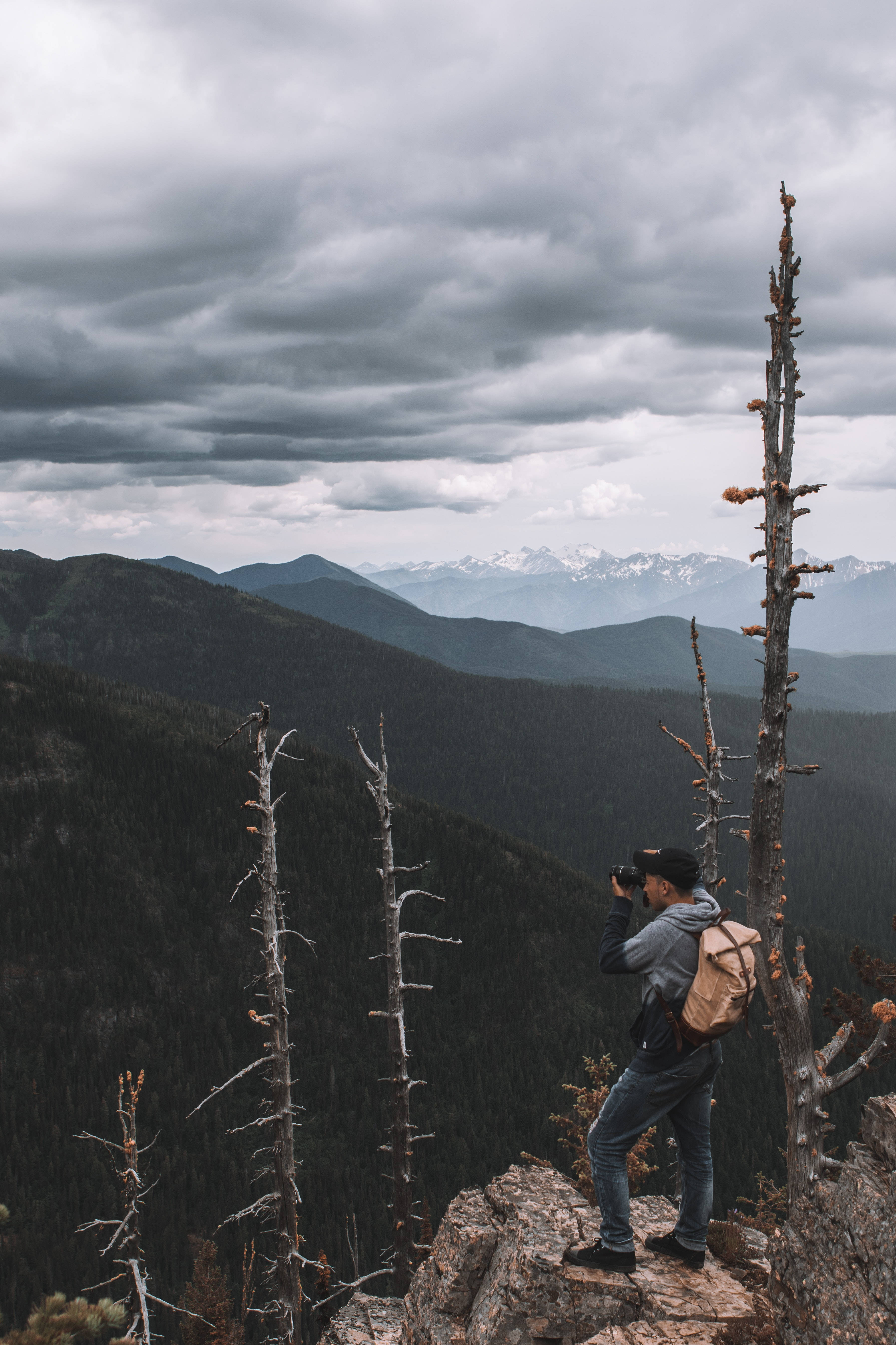 hiker, backpack, rocky cliff edge, 5K Phone Wallpaper