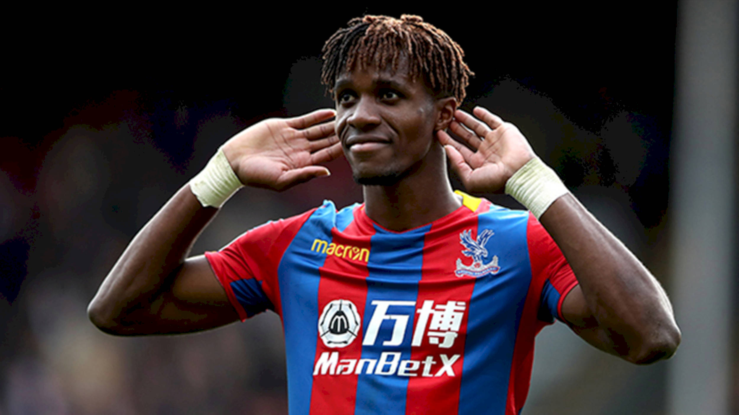 Wilfried Zaha, red and blue striped jersey, smiling footballer, Full HD Desktop Wallpaper