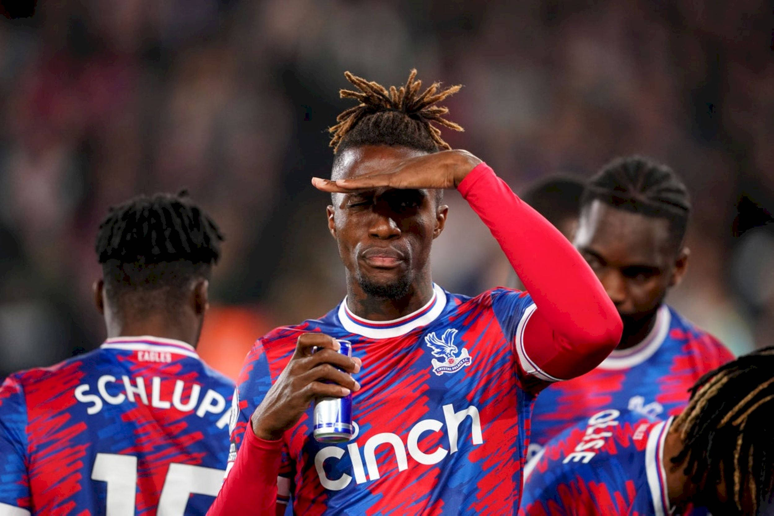 Wilfried Zaha, red and blue kit, stadium lights, Full HD Desktop Wallpaper