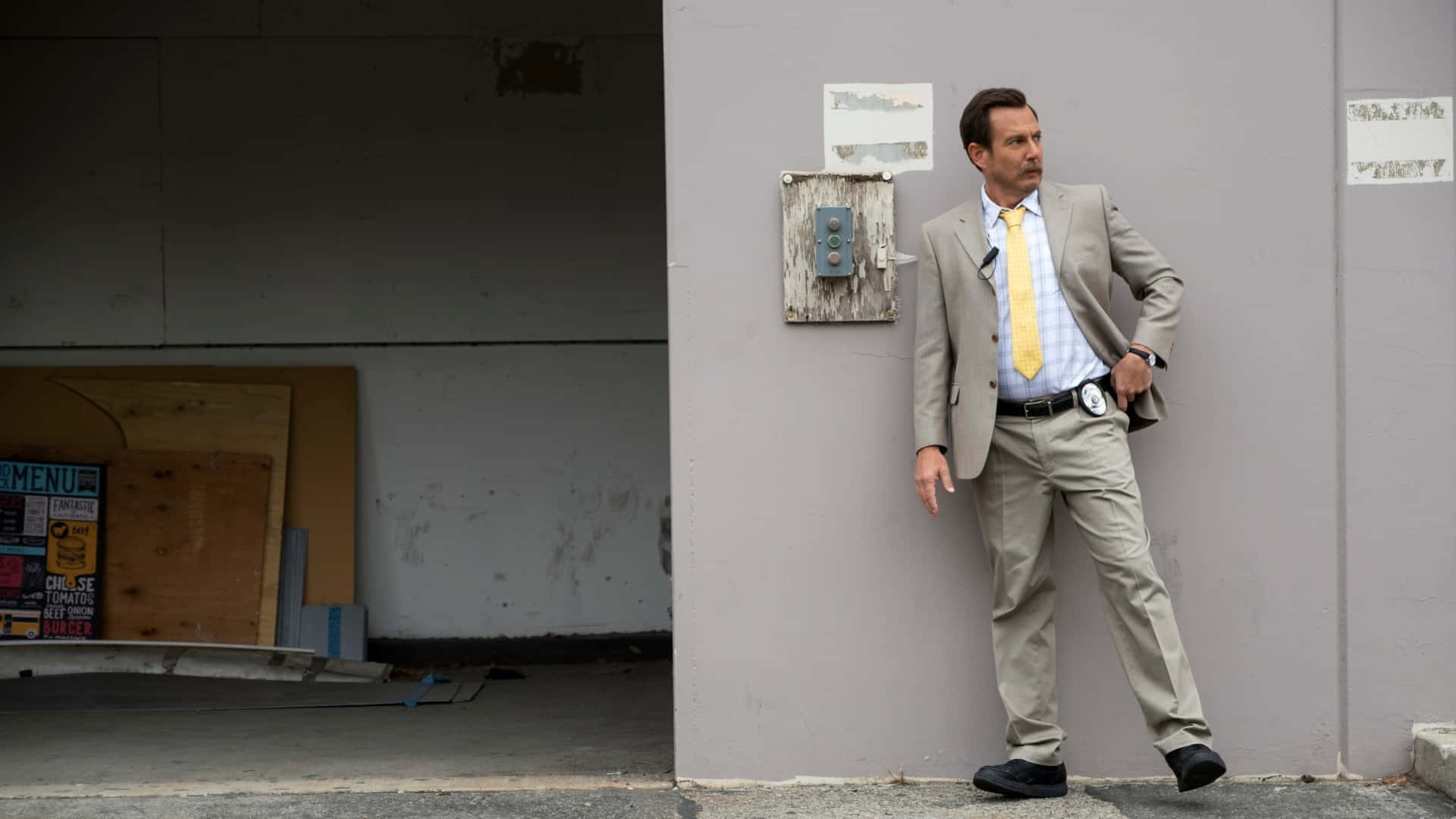 Will Arnett, beige suit, yellow tie, Full HD Desktop Wallpaper