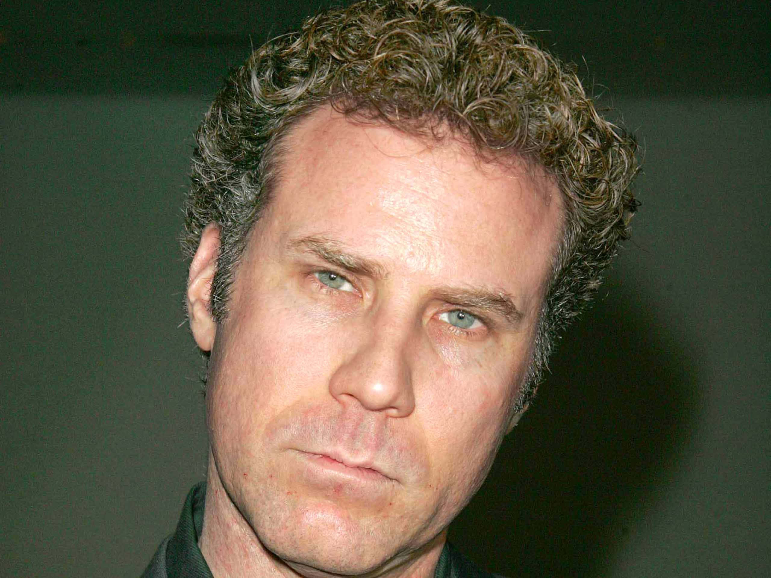 Will Ferrell, curly brown hair, intense blue eyes, 2K Desktop Wallpaper