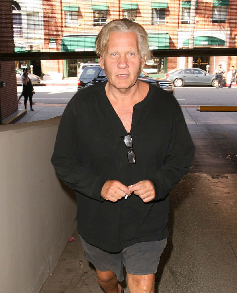 William Forsythe, gray hair, black shirt, SD Phone Wallpaper