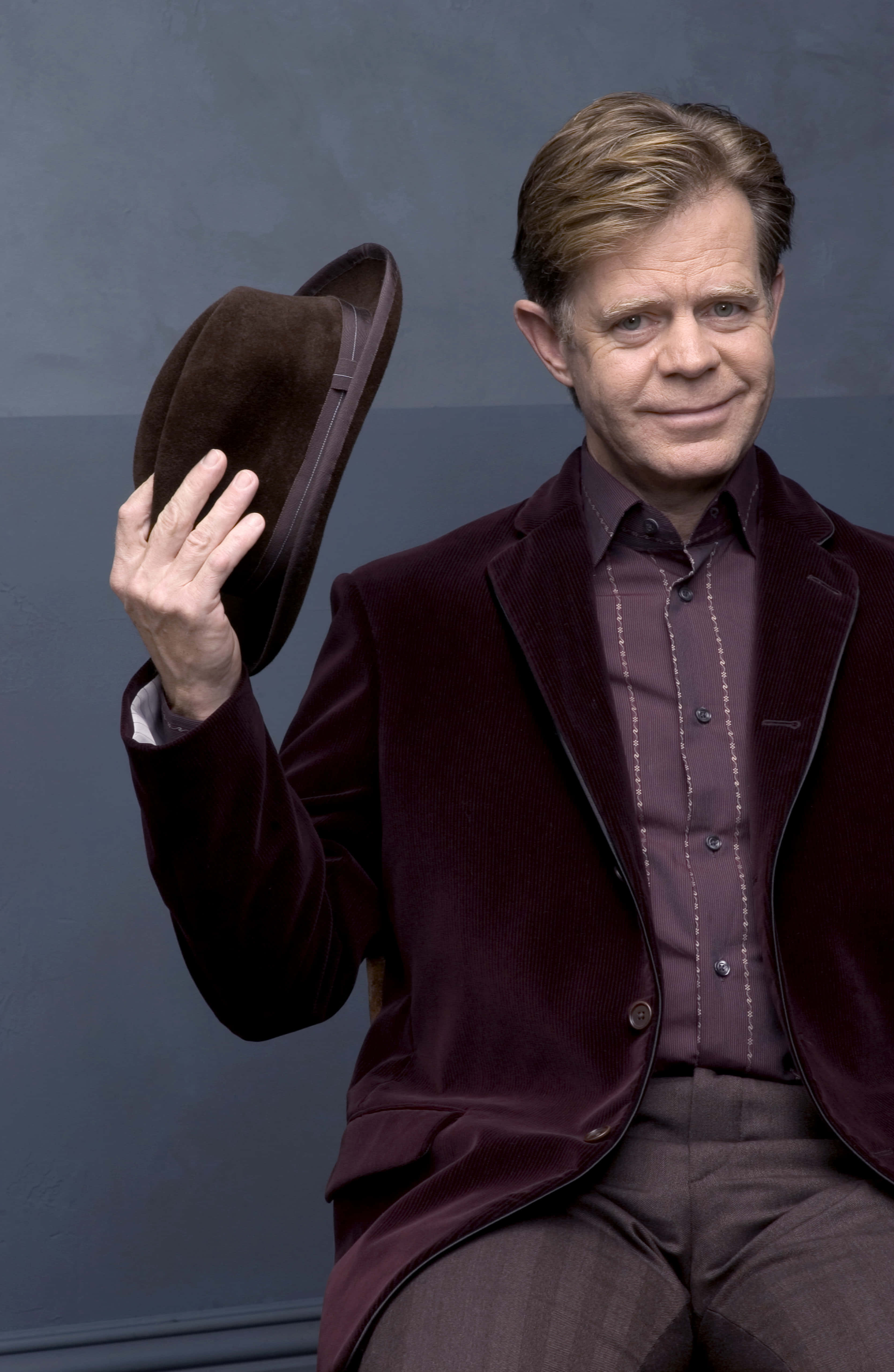 William H. Macy, maroon velvet suit, brown hat, 5K Phone Wallpaper