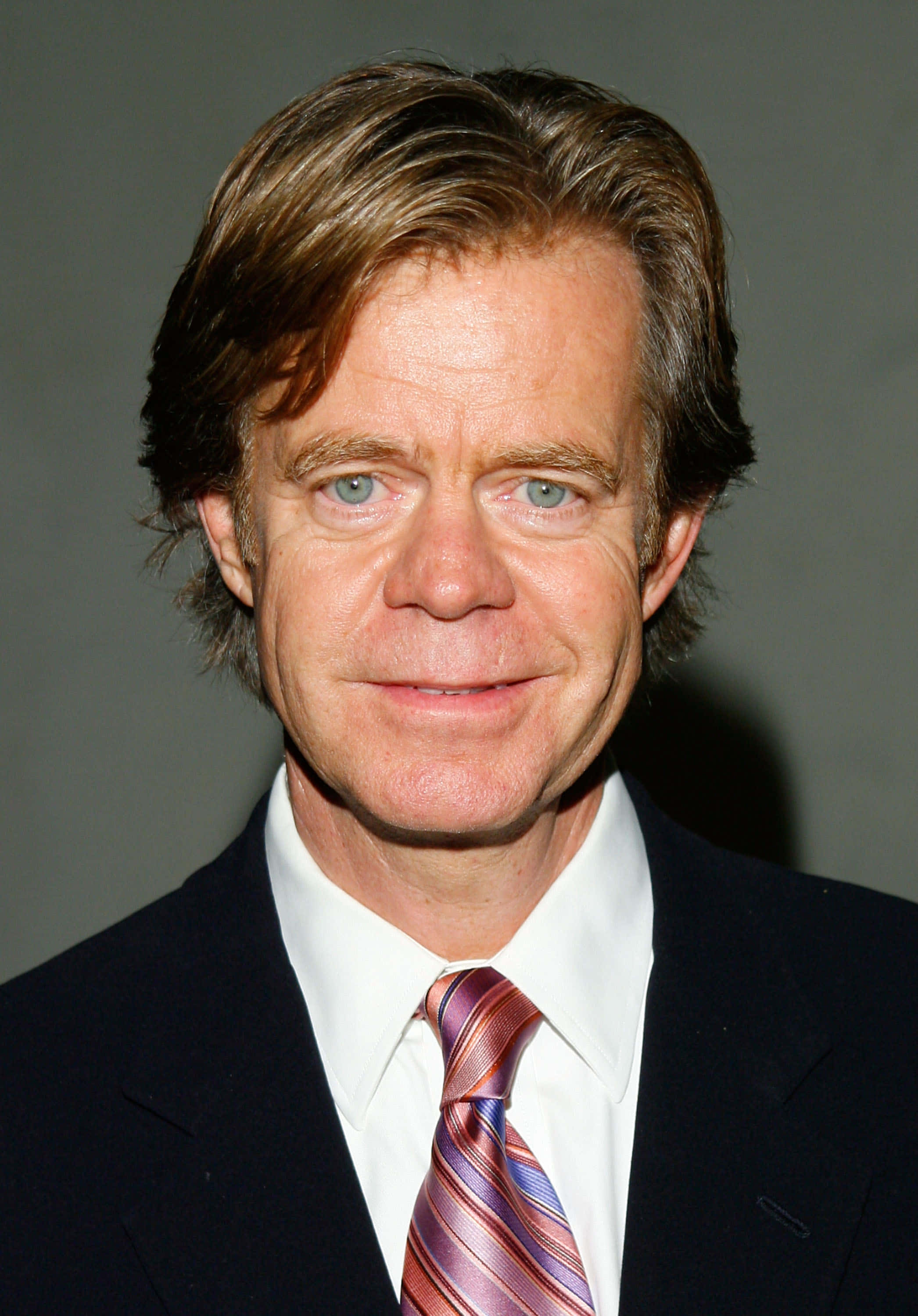 William H. Macy, light blue eyes, brown hair, 2K Phone Wallpaper