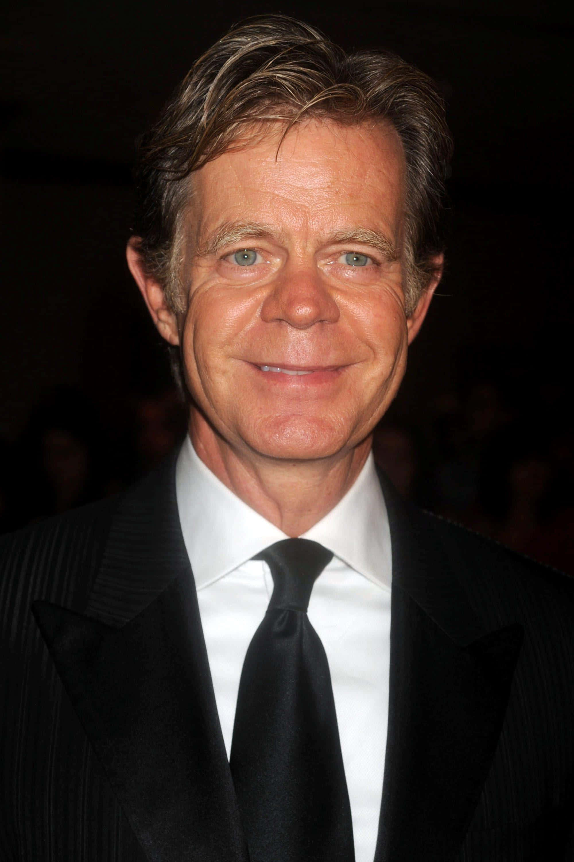William H. Macy, black pinstripe suit, white shirt, 2K Phone Wallpaper