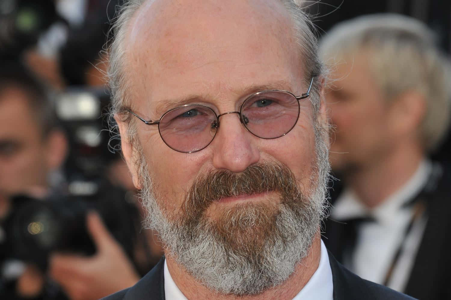 William Hurt, red carpet event, glasses, HD Desktop Wallpaper