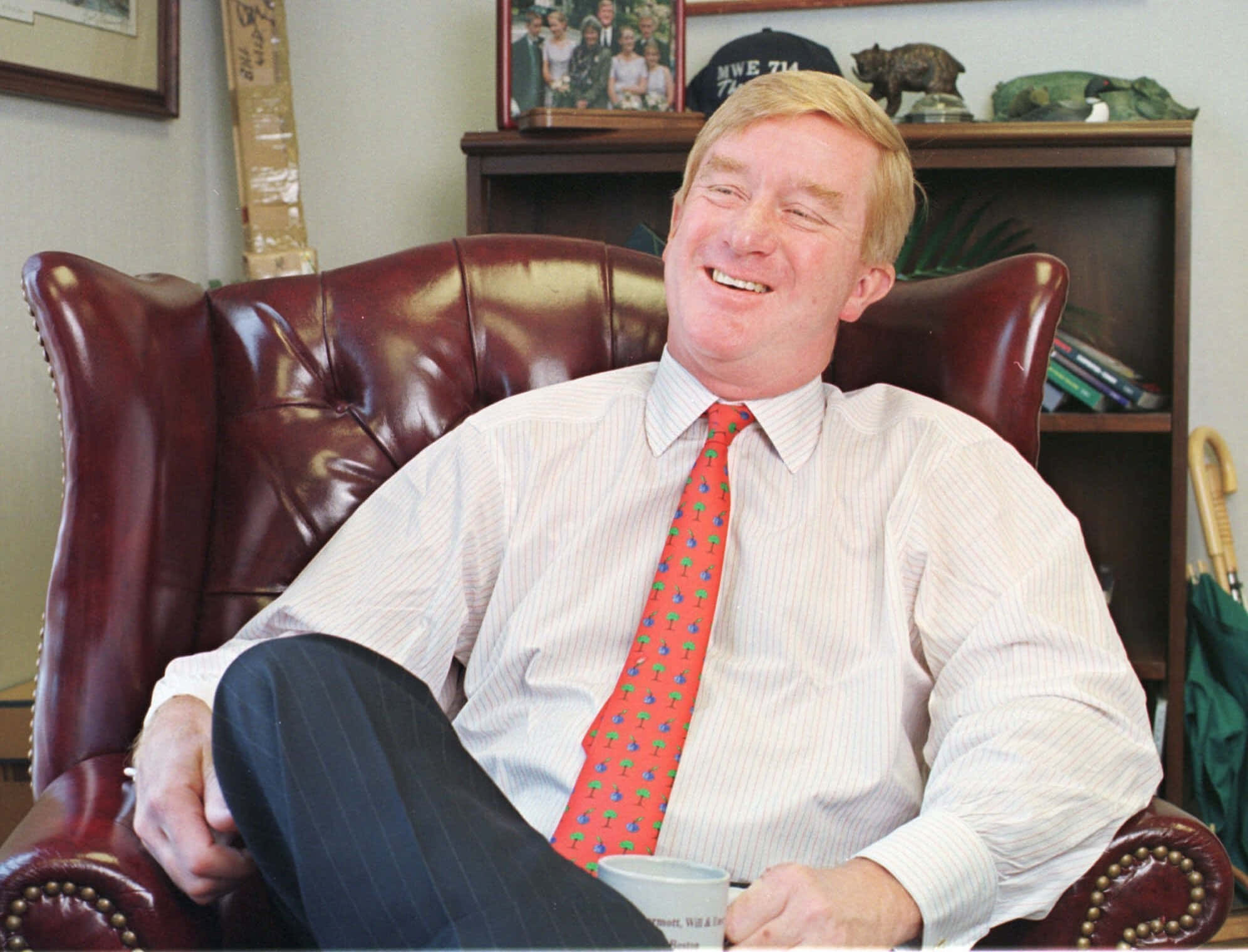 William Weld, striped shirt, red tie, Full HD Desktop Wallpaper