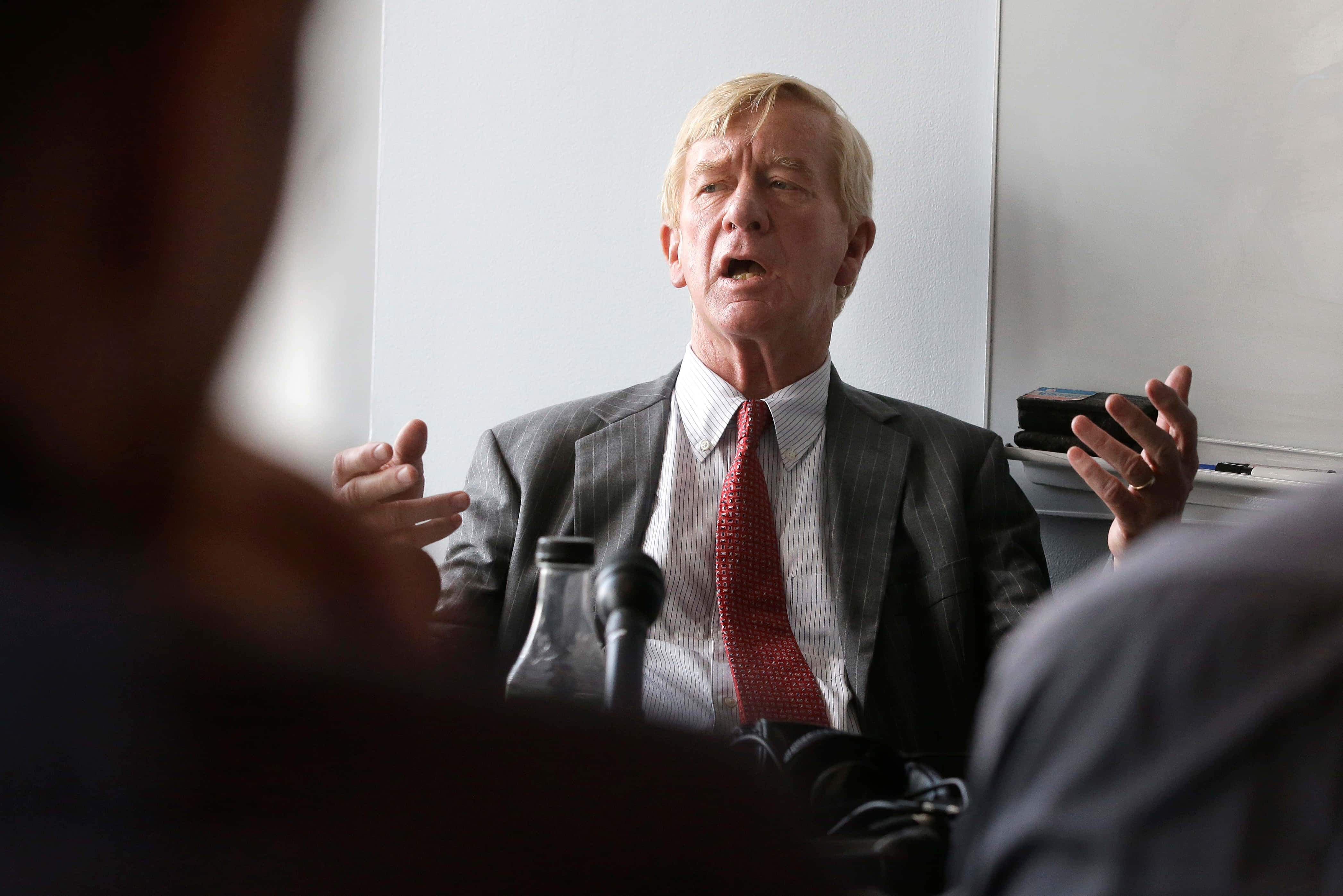 William Weld, pinstripe suit, red tie, 4K Desktop Wallpaper