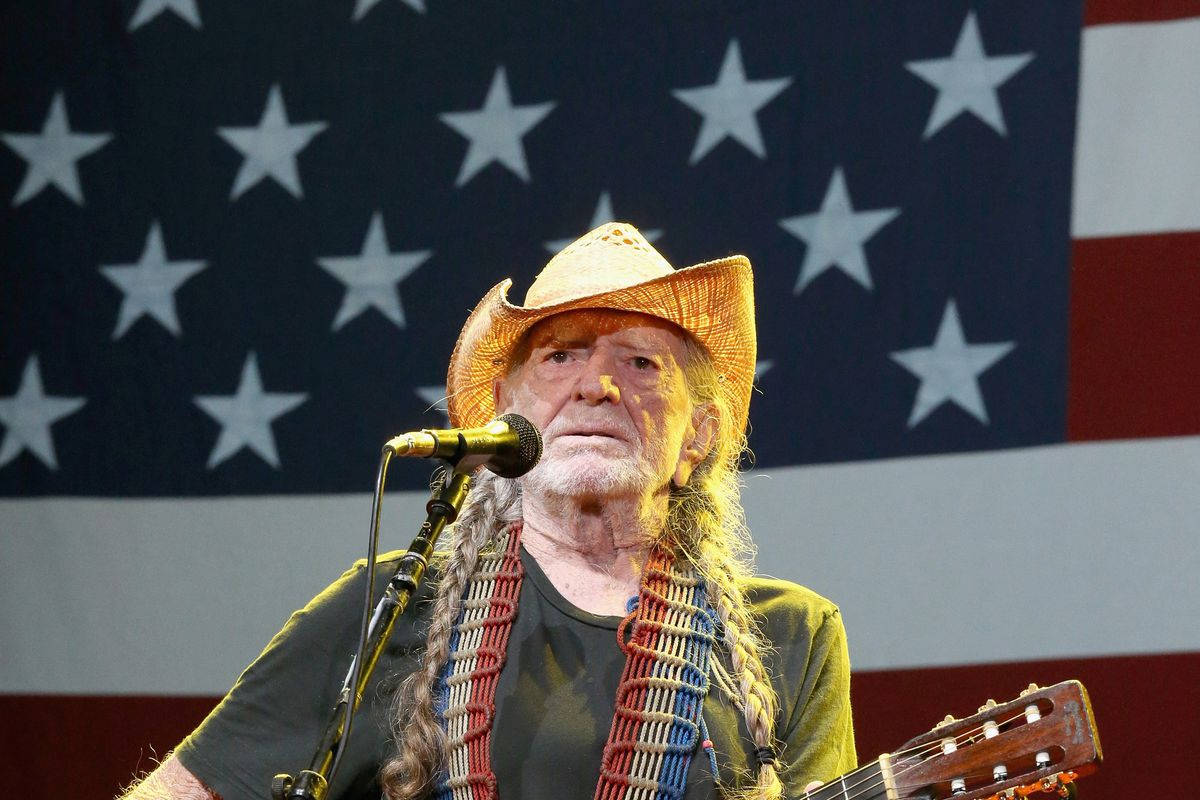 Willie Nelson, straw hat, braided beard, SD Desktop Wallpaper