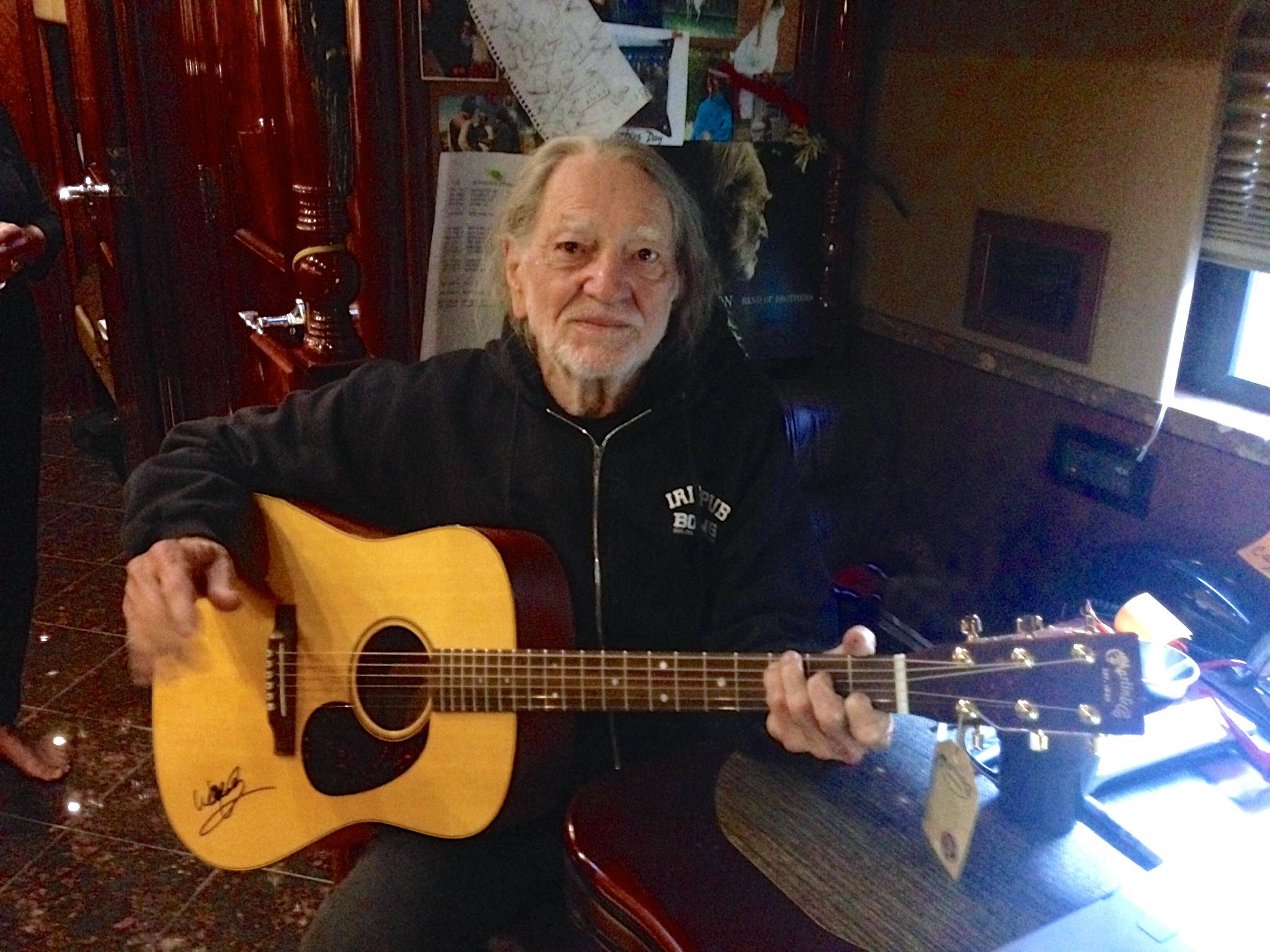 Willie Nelson, light wood acoustic guitar, white beard, Full HD Desktop Wallpaper