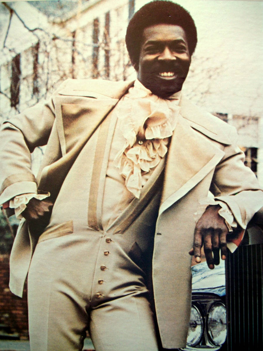 Wilson Pickett, 1975, beige suit, SD Phone Wallpaper