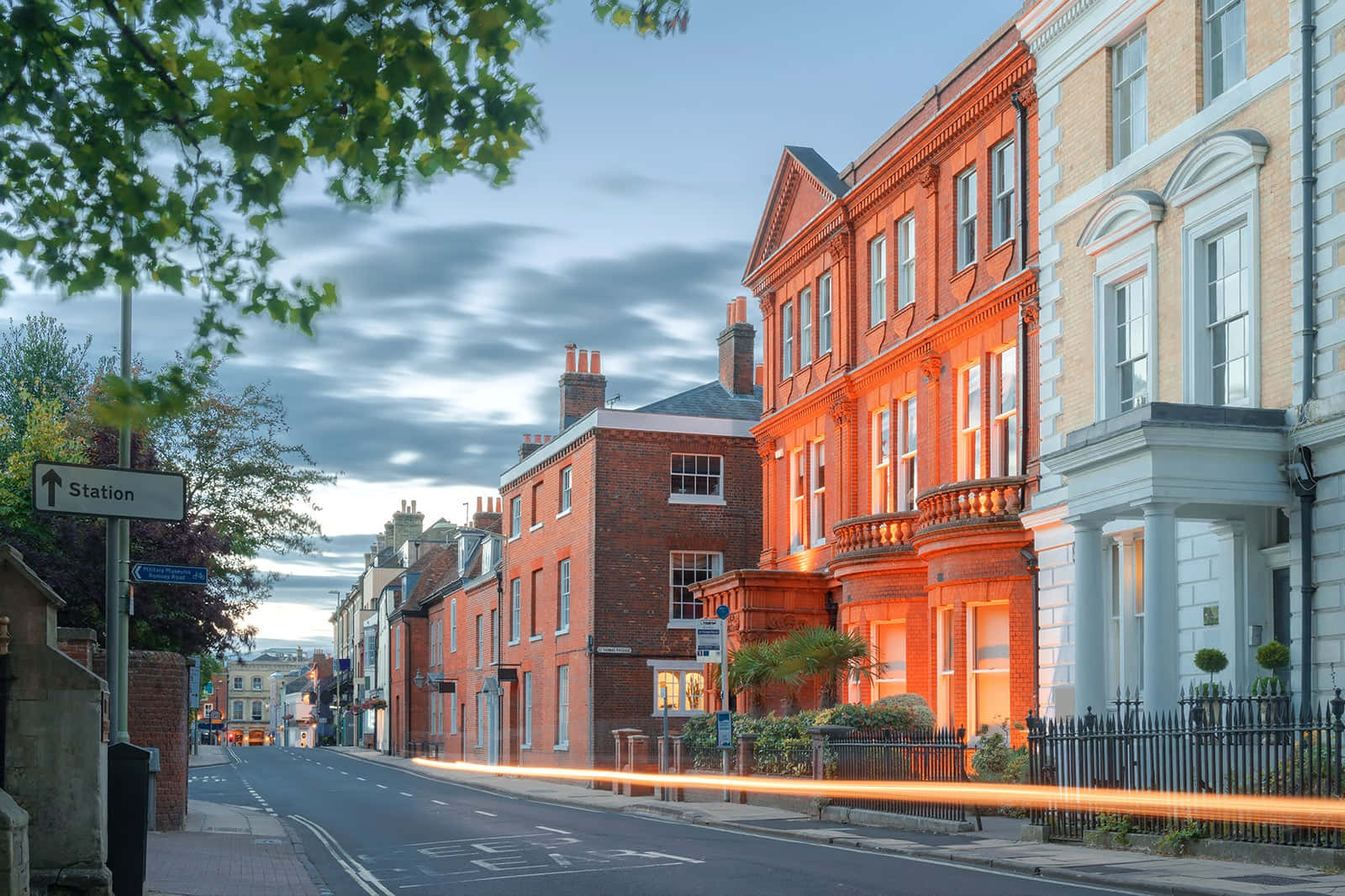 Winchester England, red brick, white townhouses, HD Desktop Wallpaper
