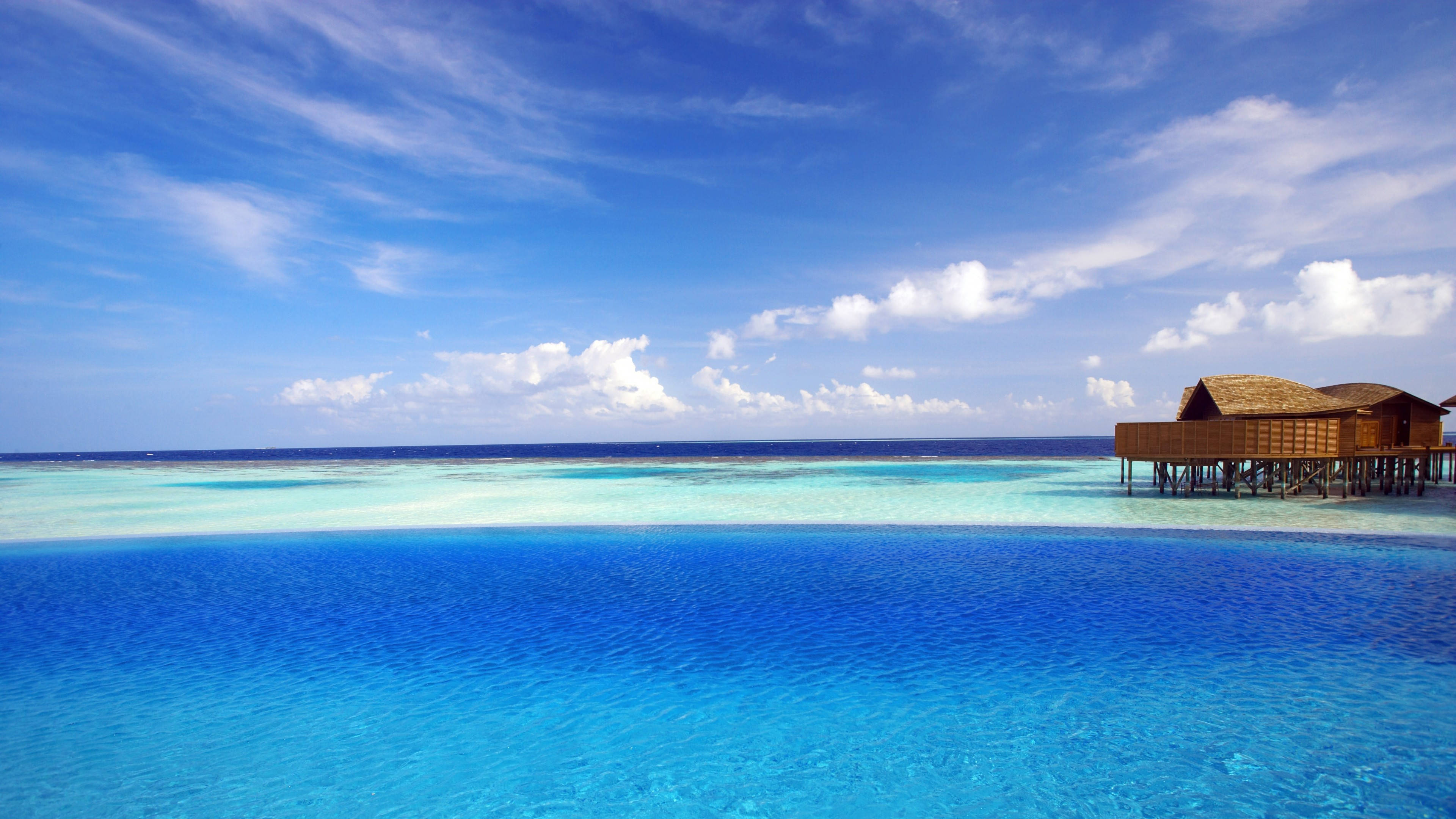 Windows 11 4K, blue seascape, overwater bungalow, 4K Desktop Wallpaper