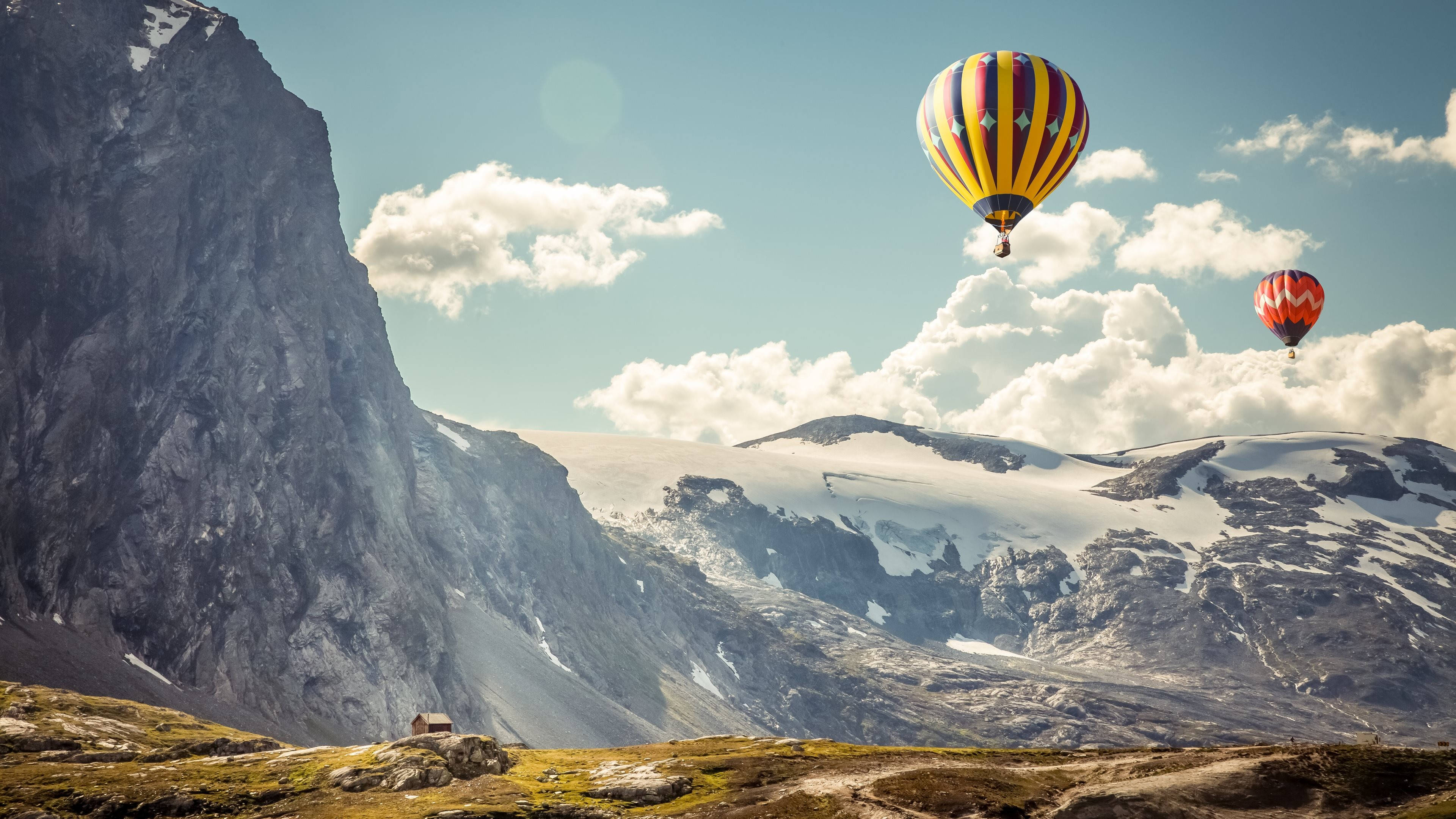 Windows 11 4K, hot air balloons, snow-capped mountains, 4K Desktop Wallpaper