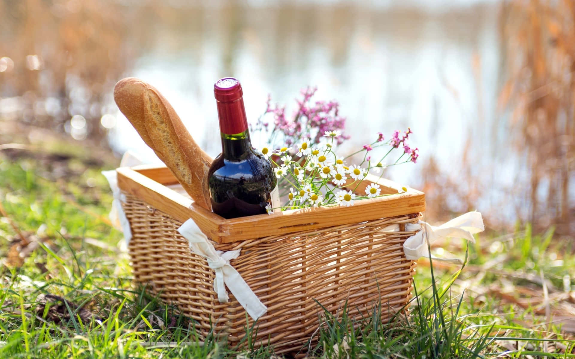 wicker picnic basket, wine bread, wildflowers, Full HD Desktop Wallpaper