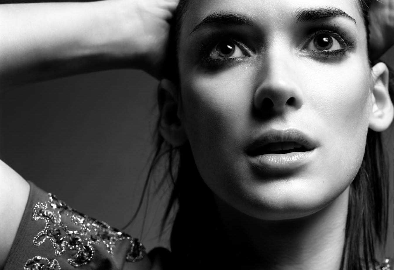 Winona Ryder, black and white, close-up, HD Desktop Wallpaper