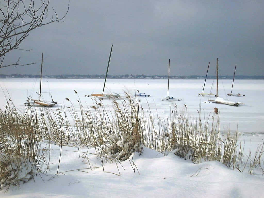 Winter Beach, snow-covered sailboats, frozen lake, SD Desktop Wallpaper