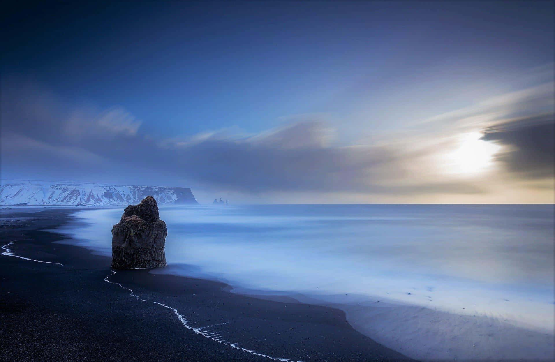 Winter Beach, black volcanic beach, misty waves, Full HD Desktop Wallpaper
