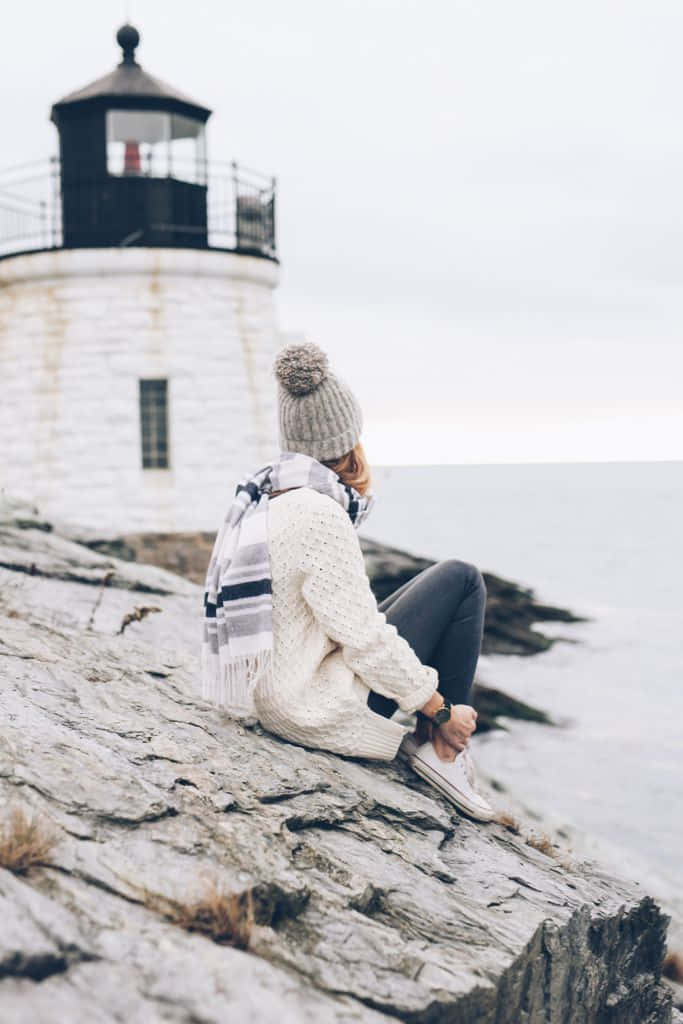 Winter Beach, rocky shore, lighthouse, SD Phone Wallpaper