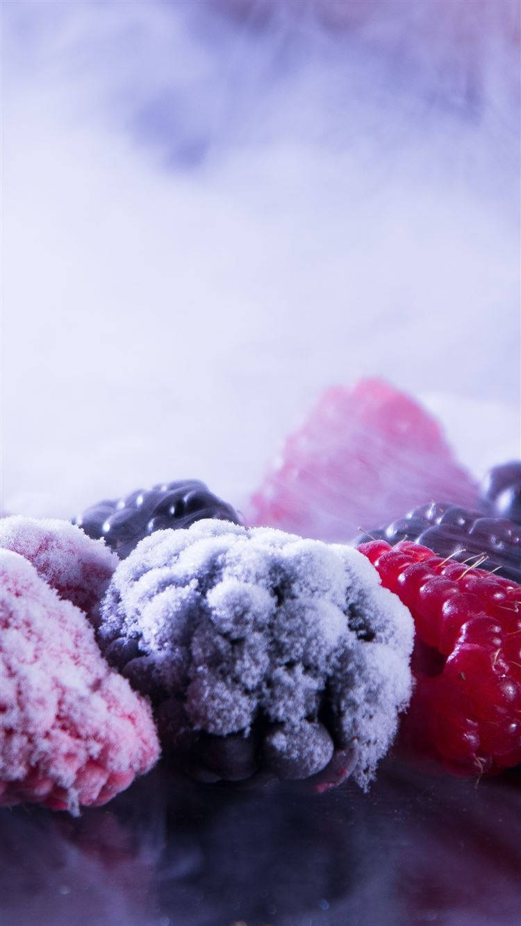 frozen red and black raspberries, cool purple light, frost, HD Phone Wallpaper