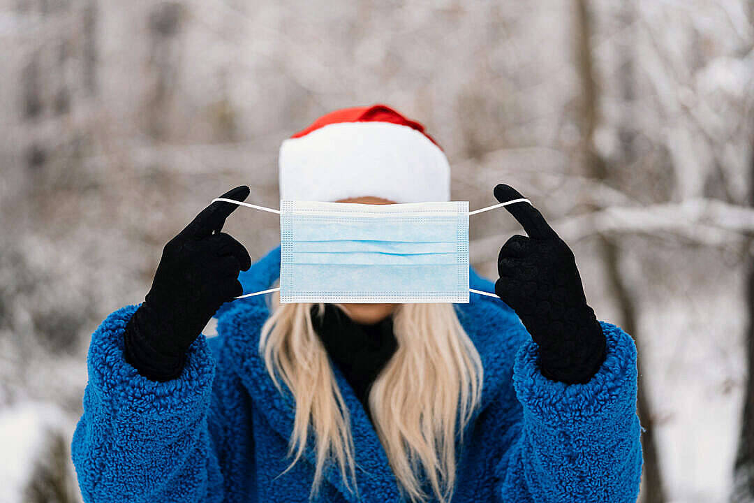 blue coat, Santa hat, medical mask, SD Desktop Wallpaper