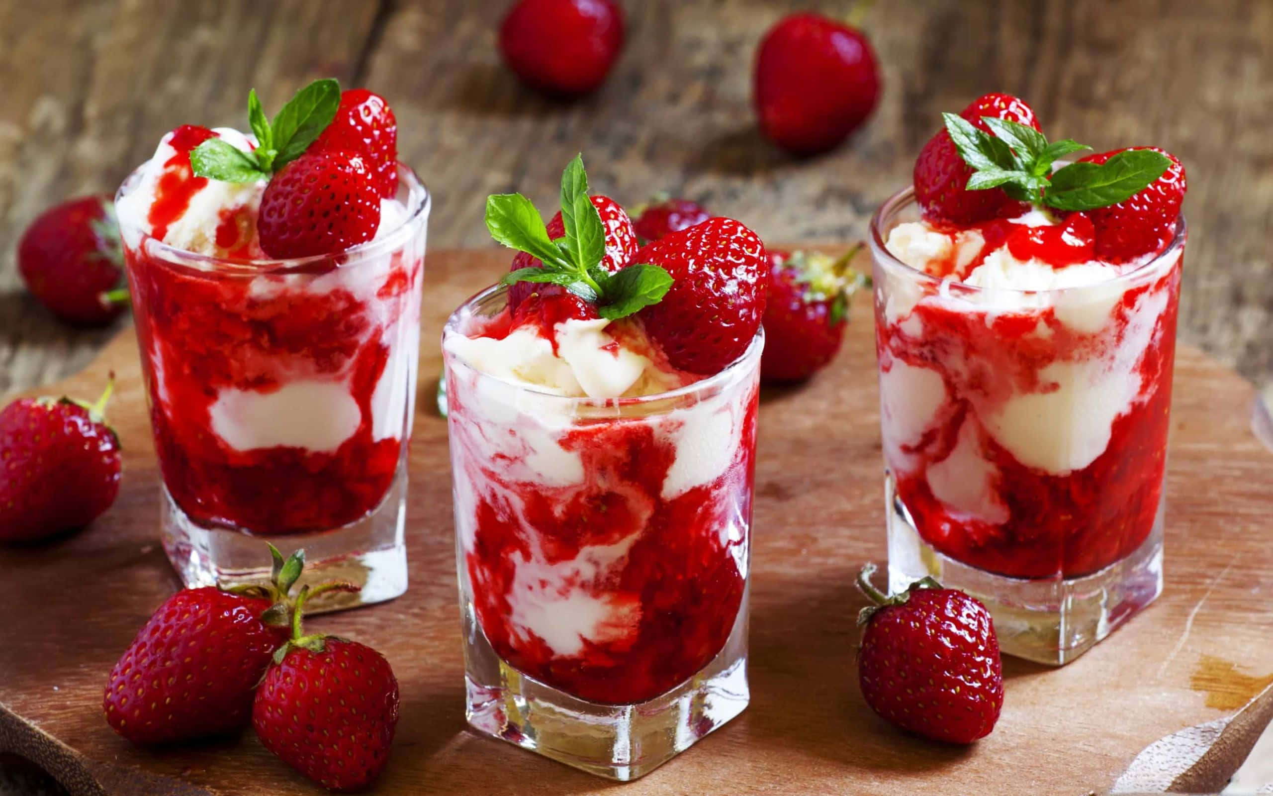 Winter Desserts, vibrant red strawberry sauce, creamy white yogurt, 2K Desktop Wallpaper