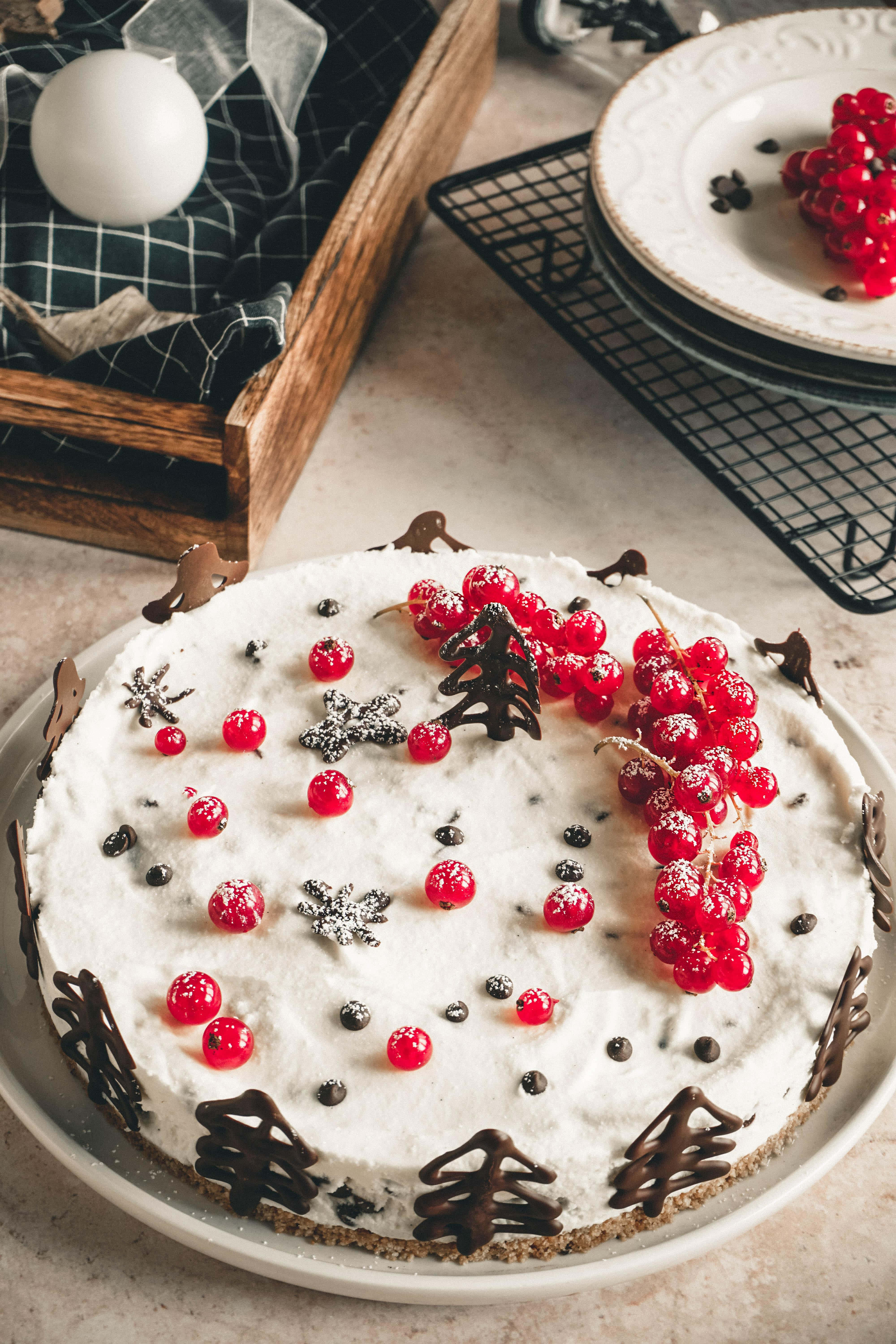 Winter Desserts, white frosted cake, red currants, 5K Phone Wallpaper