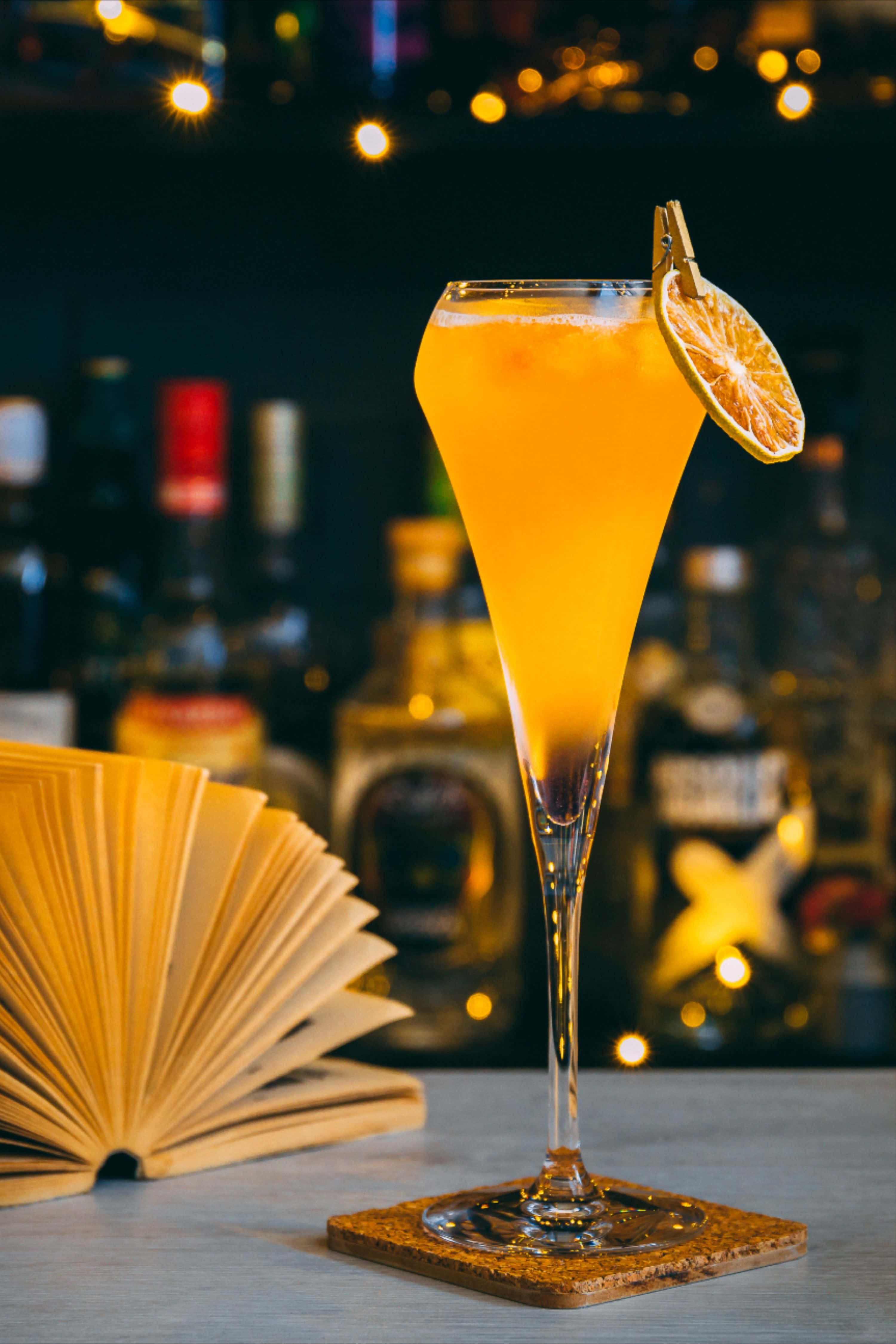 Winter Drinks, tall glass, citrus slice, 4K Phone Wallpaper