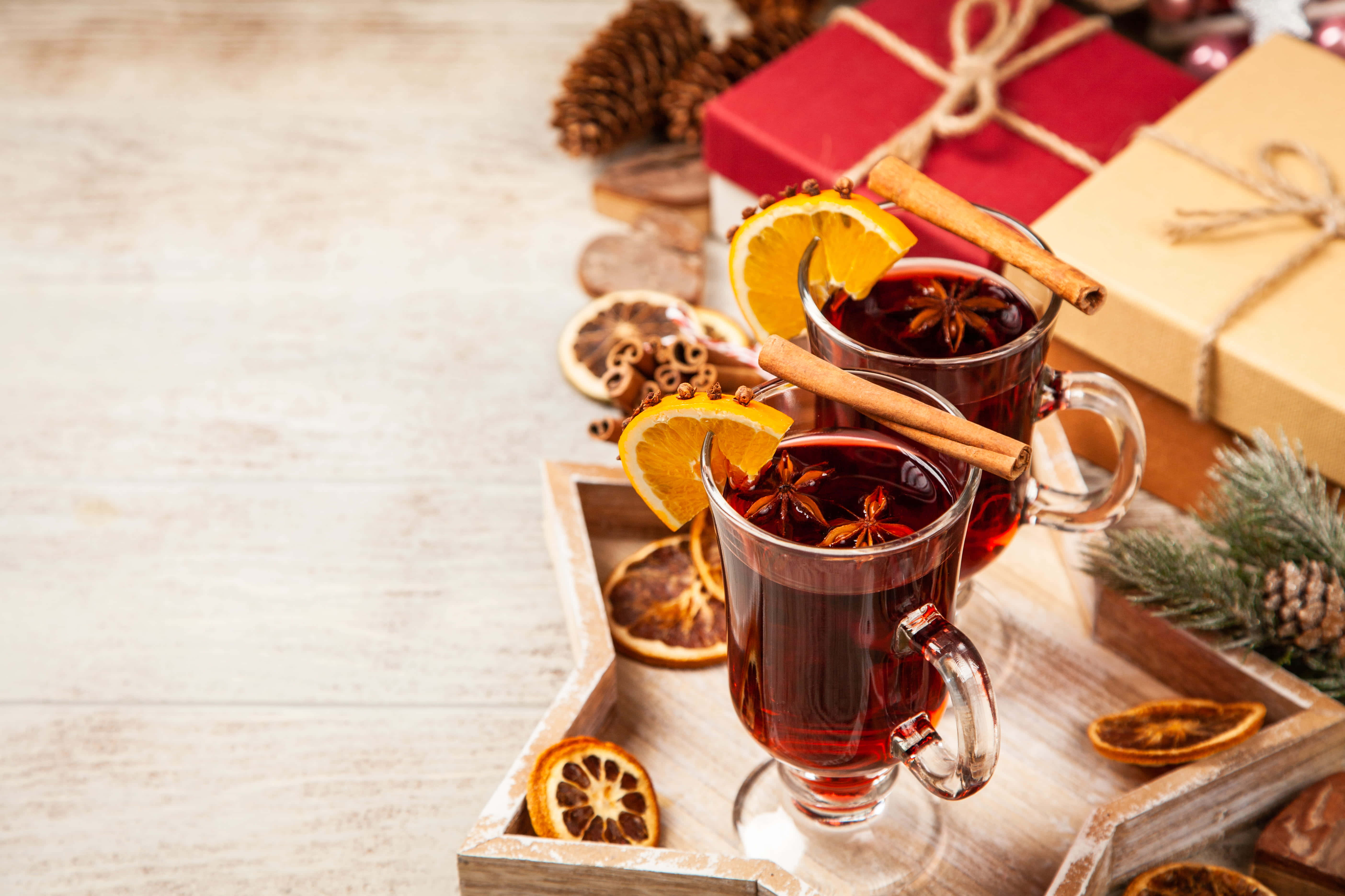 mulled wine, cinnamon sticks, orange slices, 5K Desktop Wallpaper