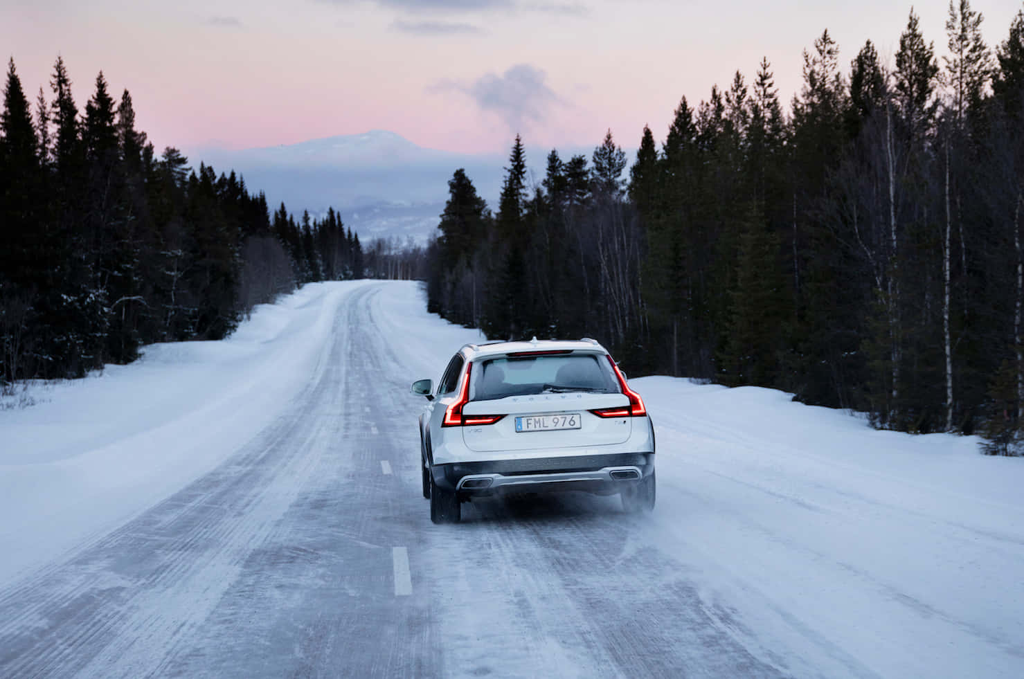 white SUV, snow-covered road, dark pine trees, HD Desktop Wallpaper