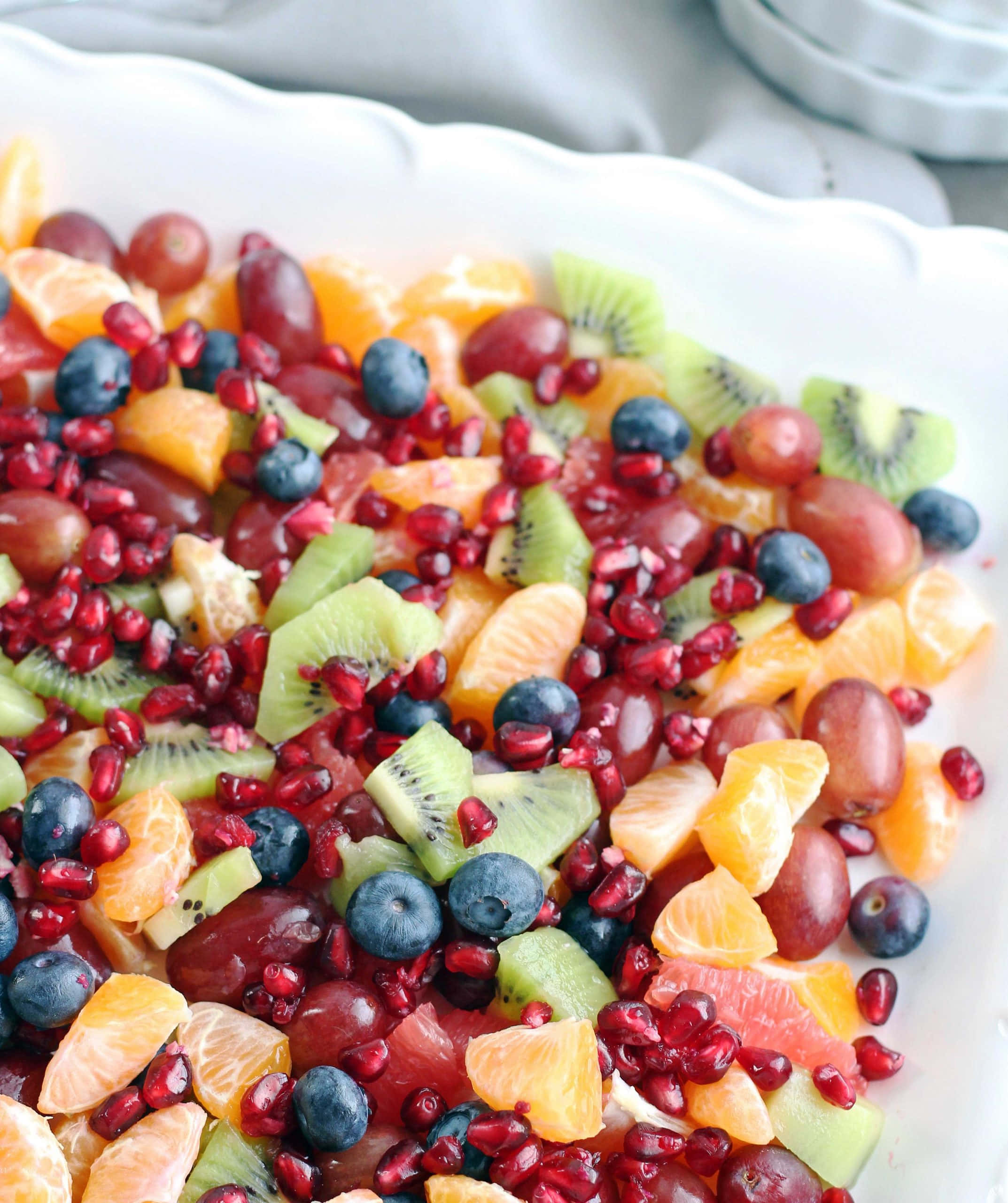 winter fruits, pomegranate arils, kiwi, 2K Phone Wallpaper