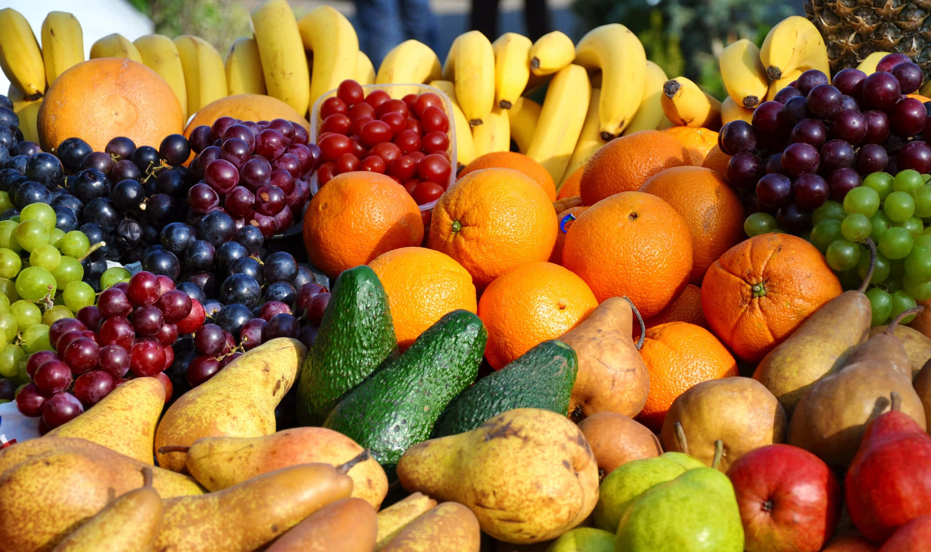 Winter Fruits, bananas, grapes, Full HD Desktop Wallpaper