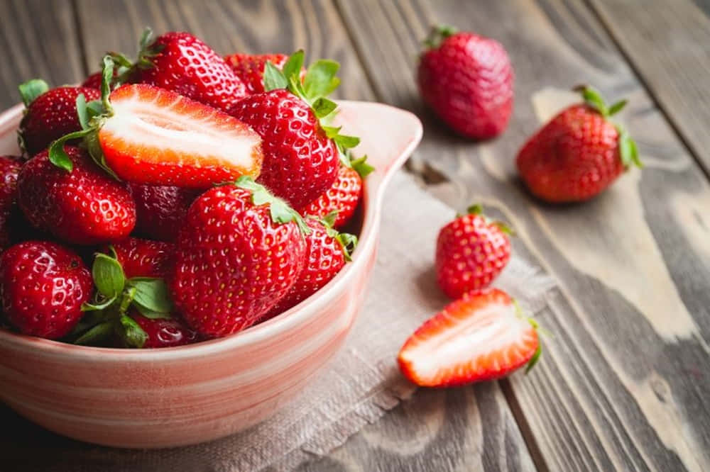 Winter Fruits, strawberries, red, SD Desktop Wallpaper