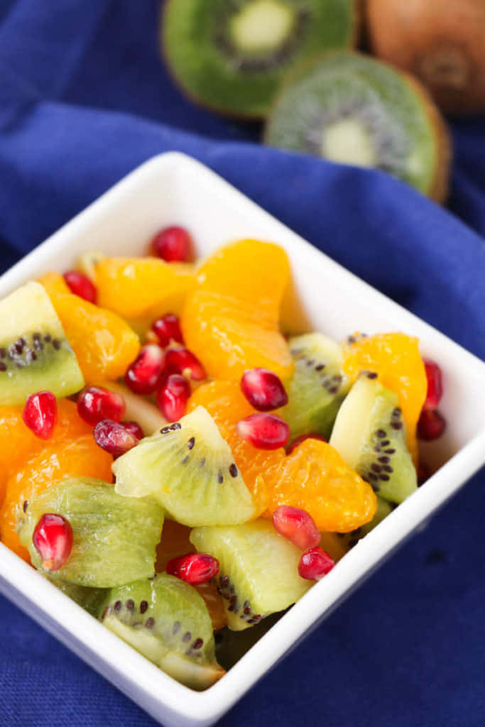 Winter Fruits, kiwi, orange segments, SD Phone Wallpaper