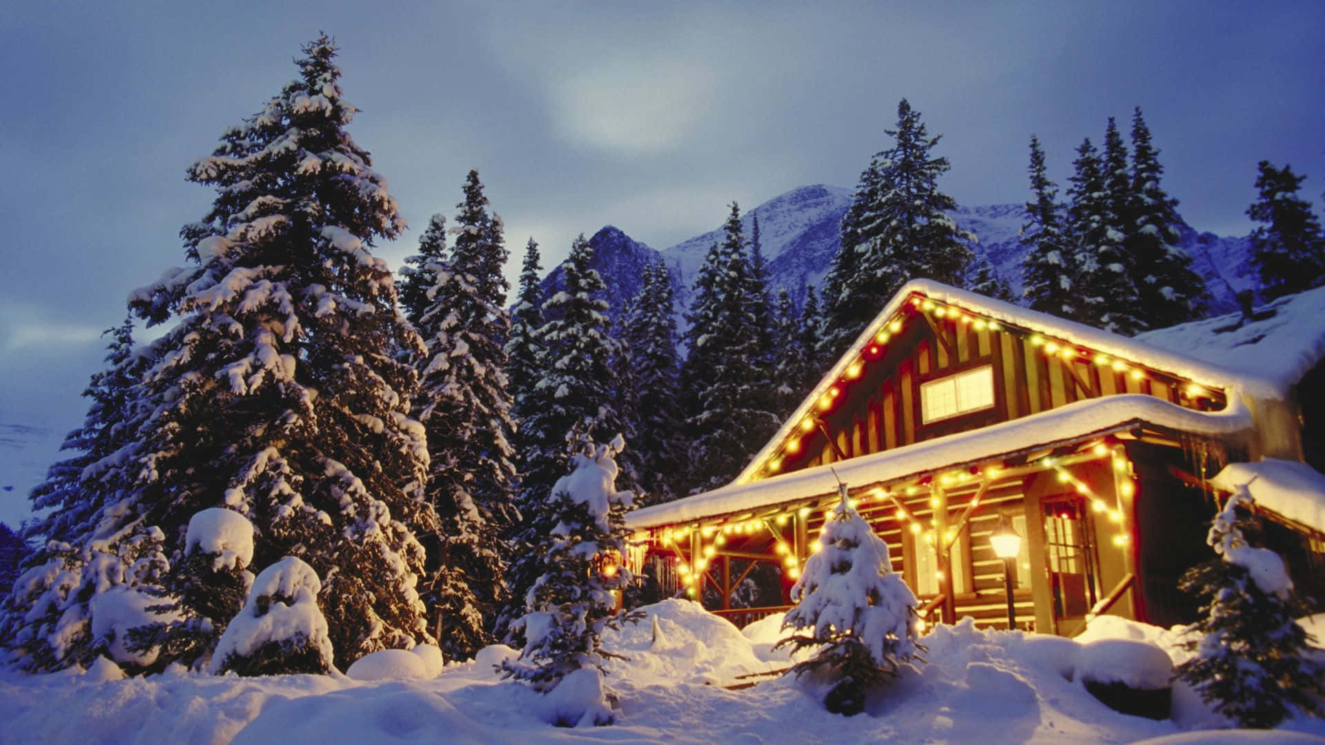 Winter Holiday Desktop, snow-covered log cabin, warm string lights, Full HD Desktop Wallpaper