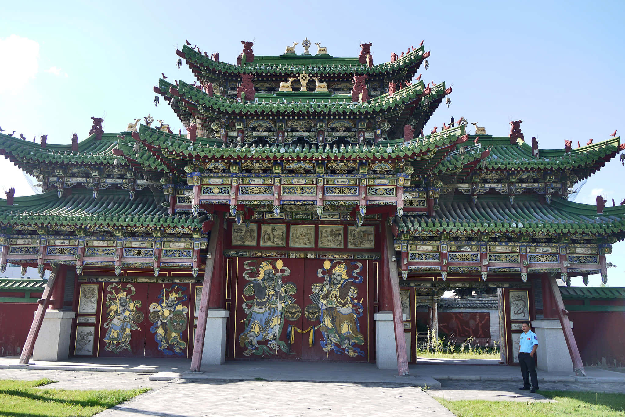Winter Palace Of The Bogd Khan, green tiled roofs, red doors, Full HD Desktop Wallpaper