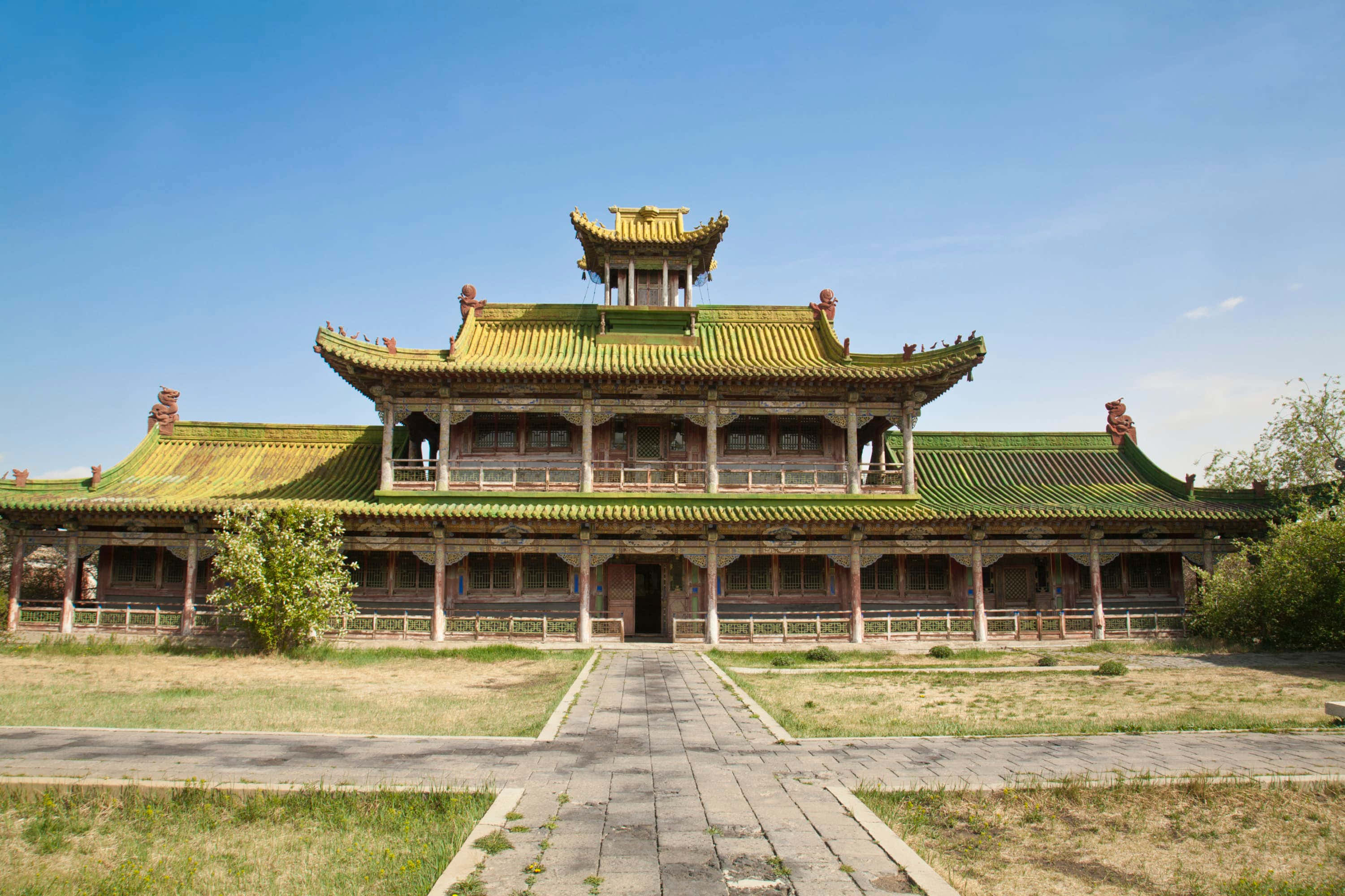 Winter Palace Of The Bogd Khan, blue sky, green tiled roofs, 2K Desktop Wallpaper