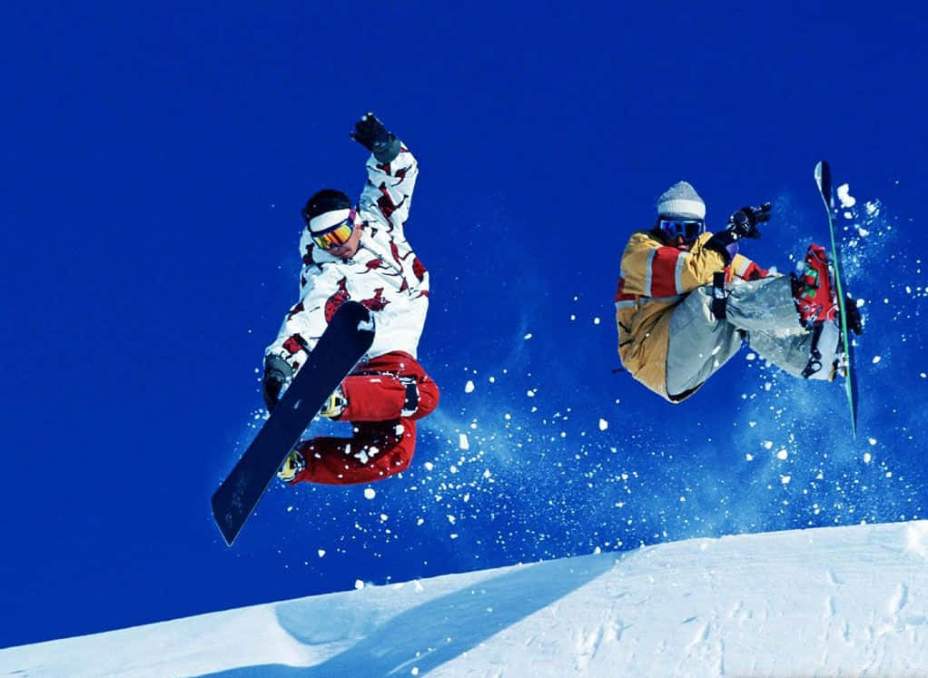 Winter Sports, snowboarders, crisp blue sky, SD Desktop Wallpaper