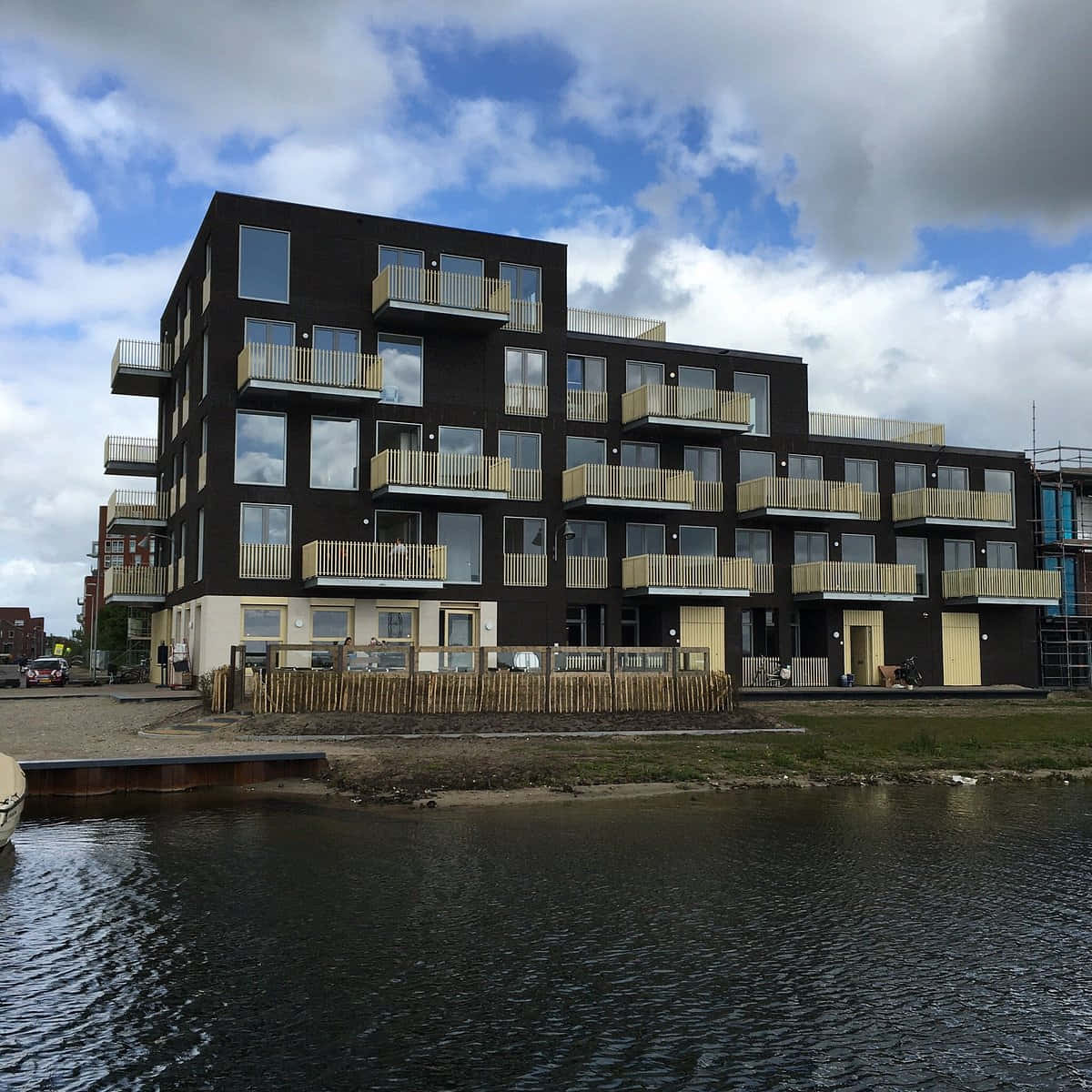 Woerden, modern waterfront apartment building, black, SD Desktop Wallpaper