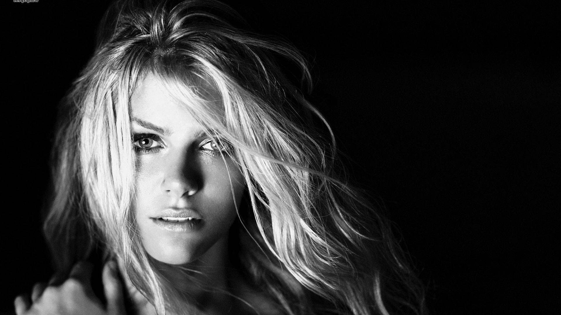 blonde woman, tousled blonde hair, black and white portrait, Full HD Desktop Wallpaper