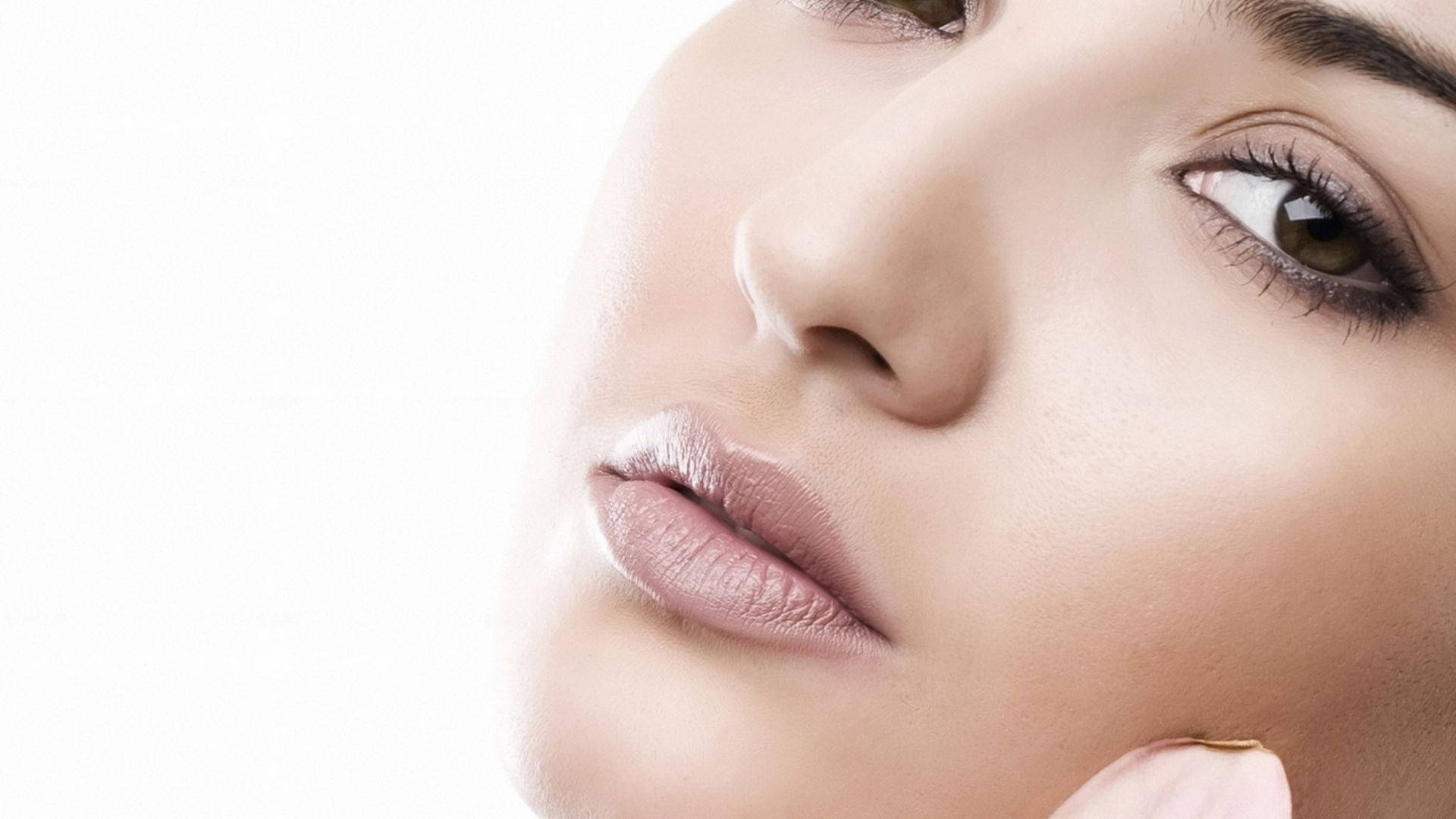 woman face, pale lips, soft lighting, Full HD Desktop Wallpaper