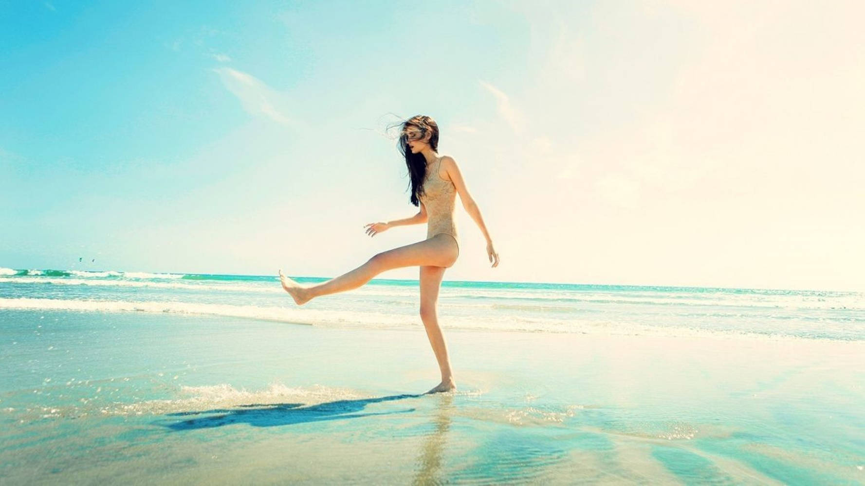 gold swimsuit, sunlit beach, ocean waves, HD Desktop Wallpaper
