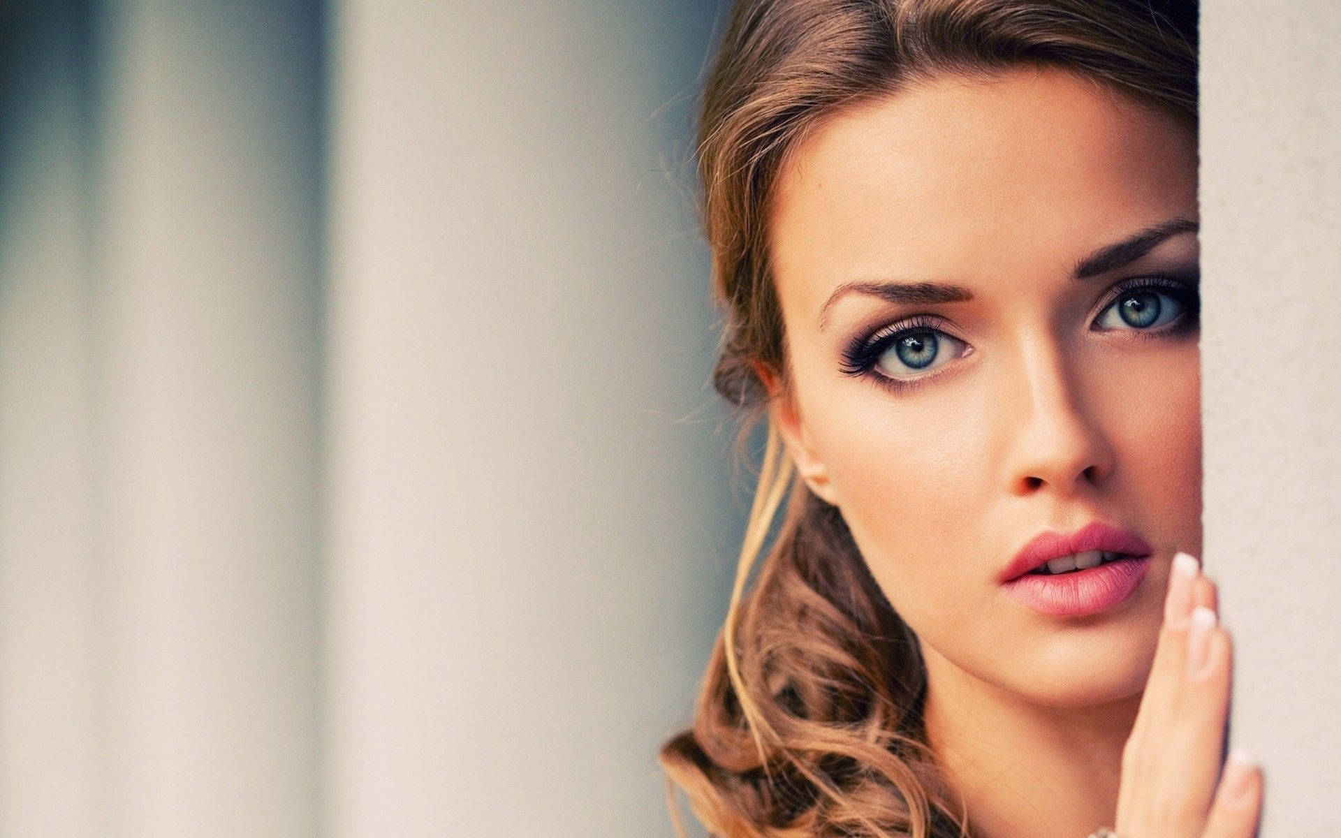 blue eyed woman face, woman, striking blue eyes, Full HD Desktop Wallpaper