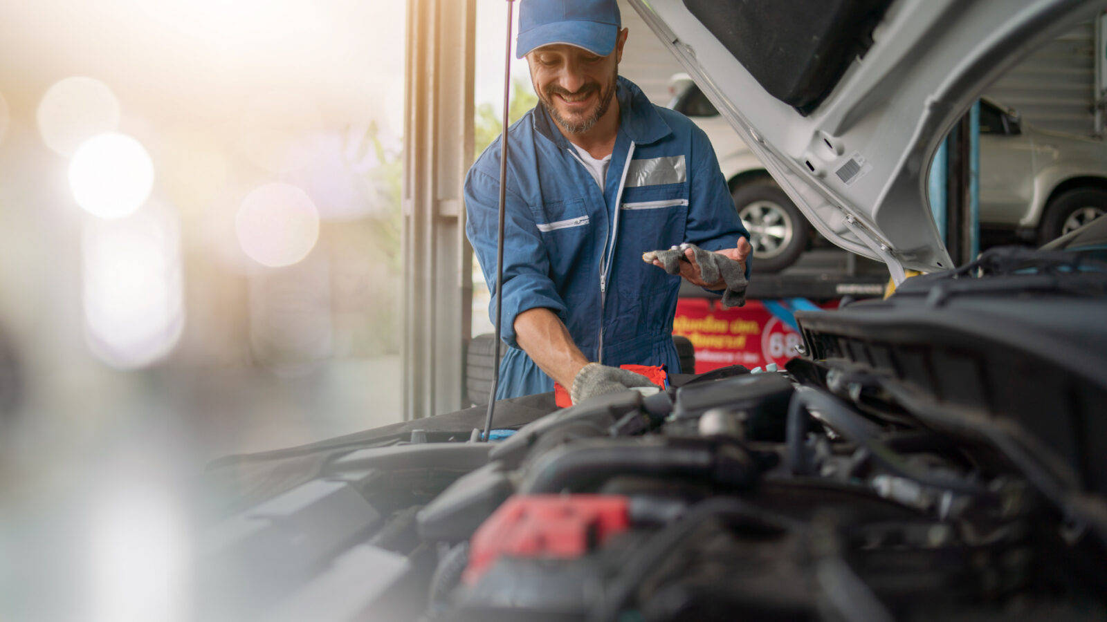blue uniform, engine oil, bright sunlight, HD Desktop Wallpaper