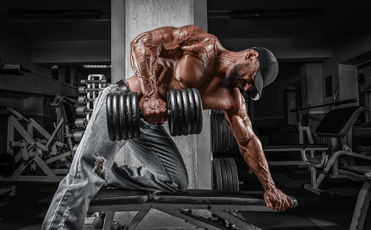 bodybuilder, dumbbell, gym, SD Desktop Wallpaper