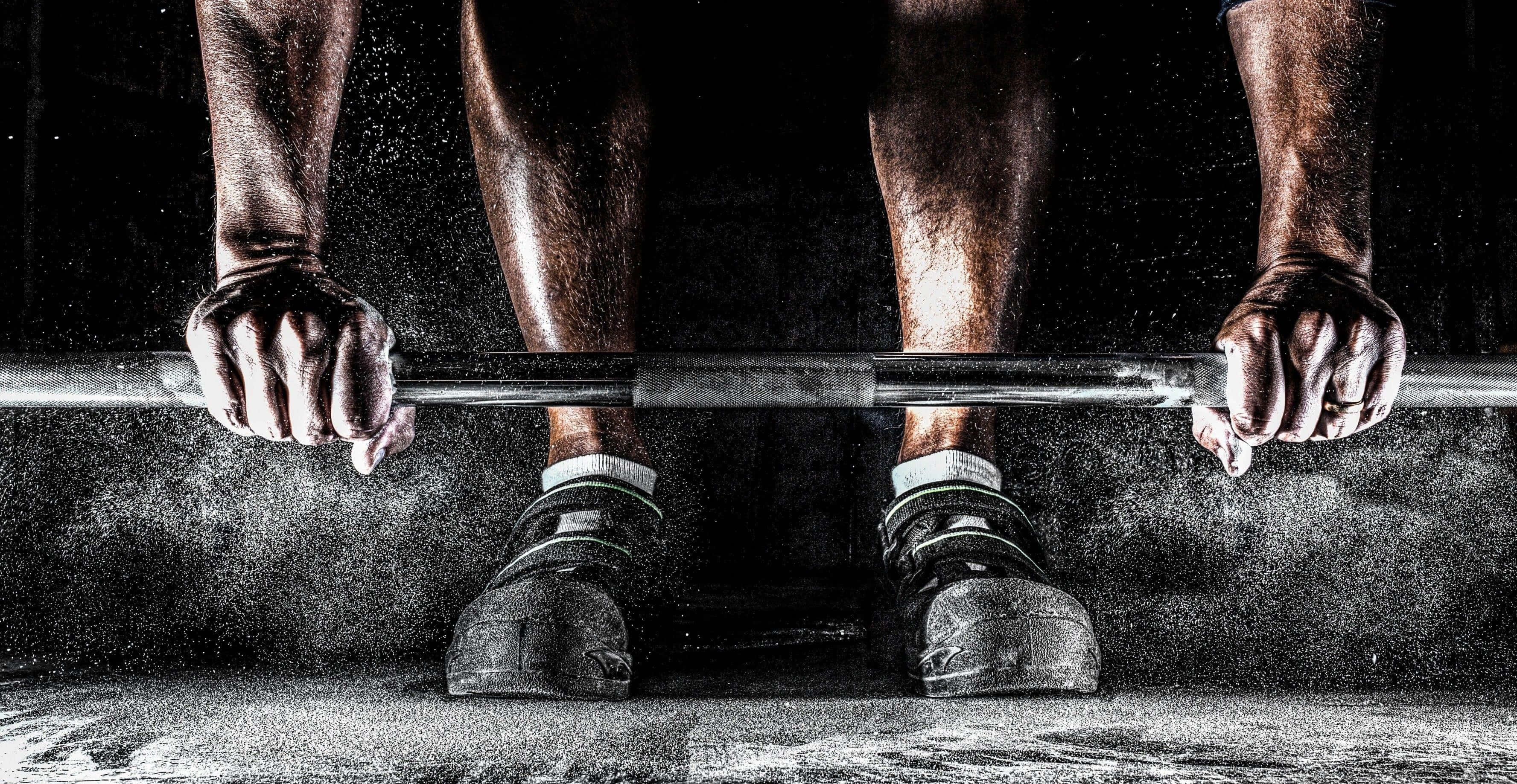 weightlifter, barbell, chalk dust, 2K Desktop Wallpaper