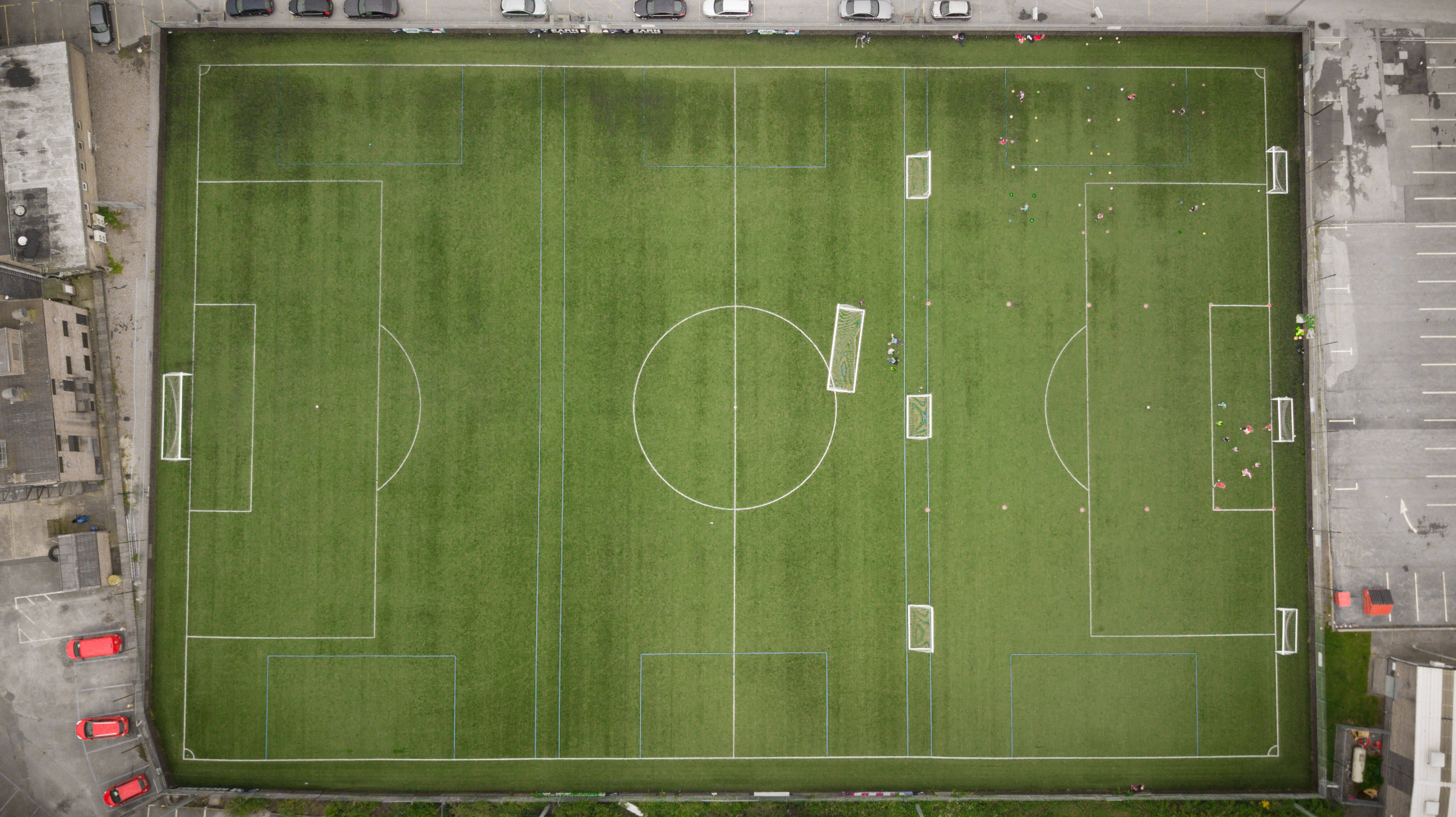 World Cup, soccer field, vibrant green, 2K Desktop Wallpaper